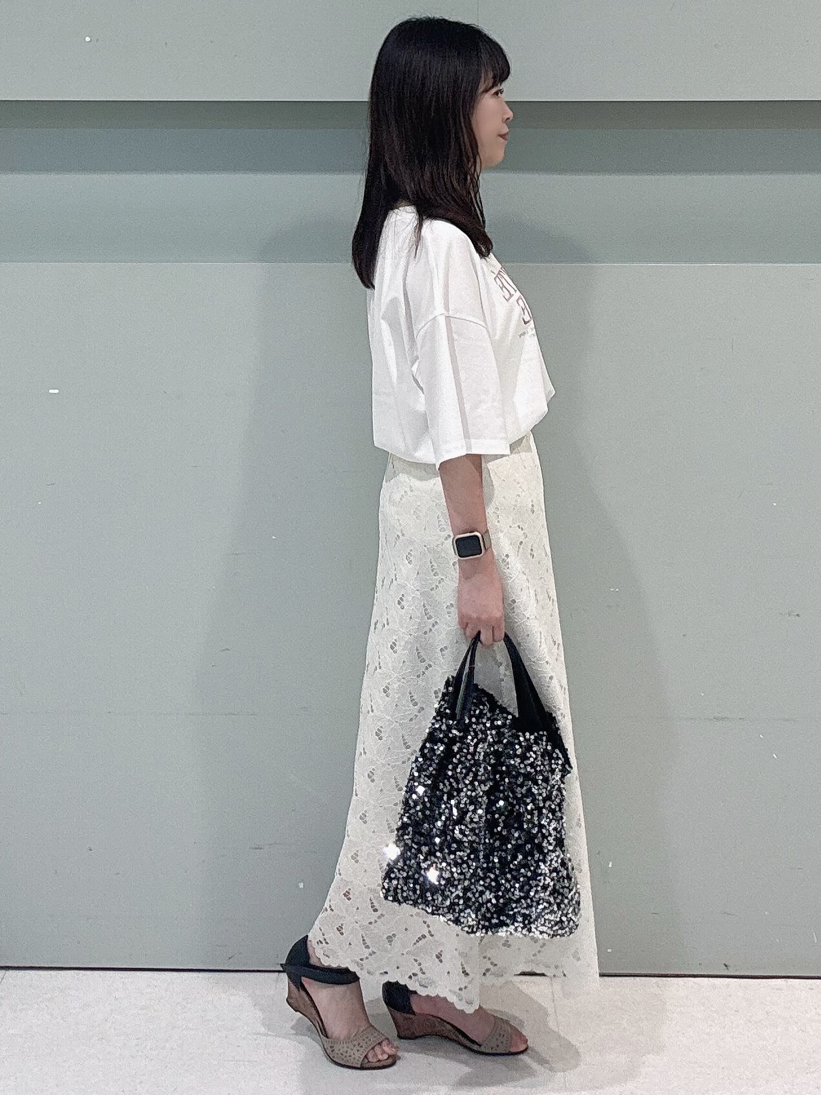 makiさんの「UNTITLED｜【秋のきれいめ服/セットアップ可】リーフレースロングスカート」を使ったコーディネート