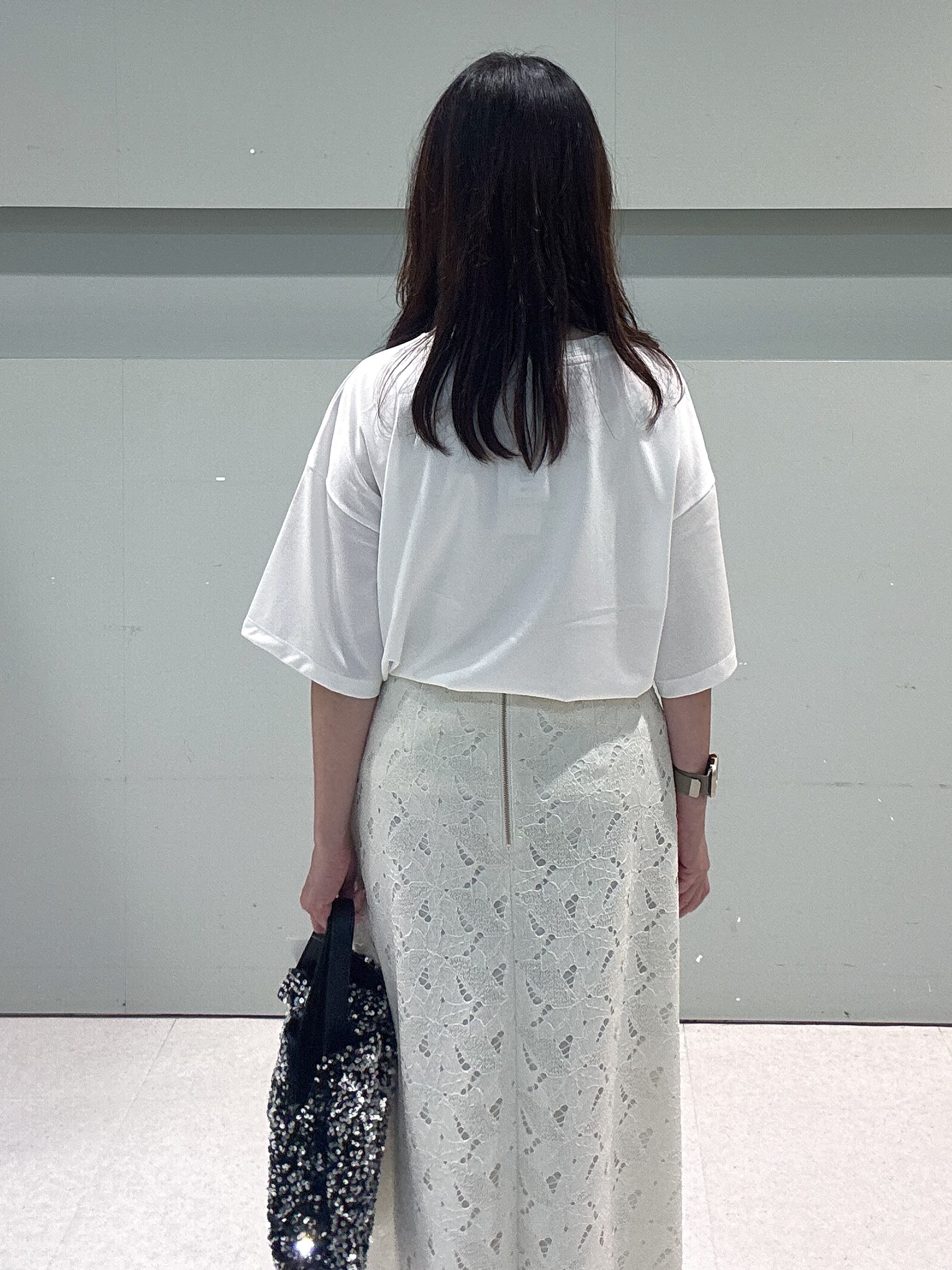 makiさんの「UNTITLED｜【秋のきれいめ服/セットアップ可】リーフレースロングスカート」を使ったコーディネート