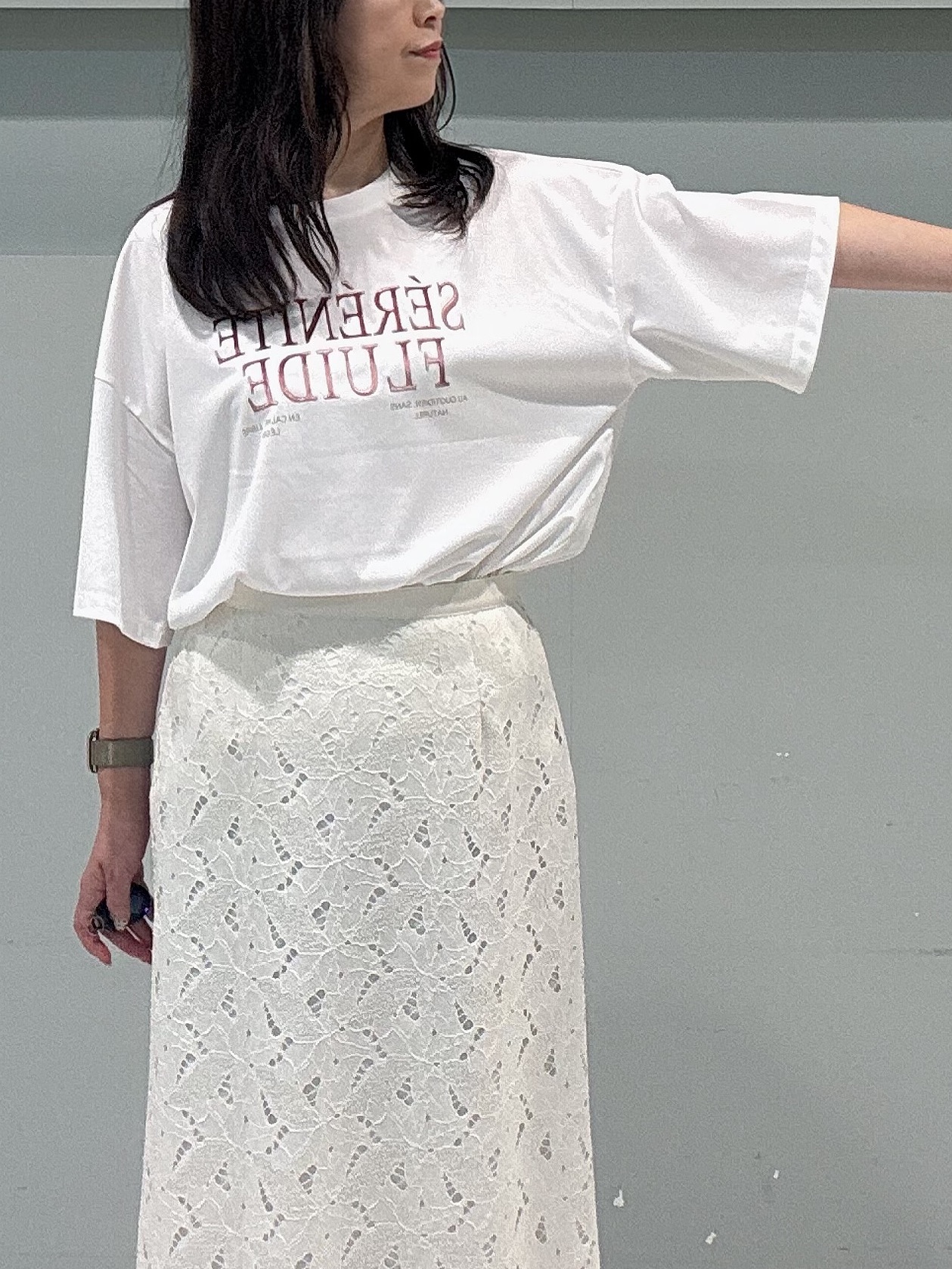 makiさんの「UNTITLED｜【秋のきれいめ服/セットアップ可】リーフレースロングスカート」を使ったコーディネート