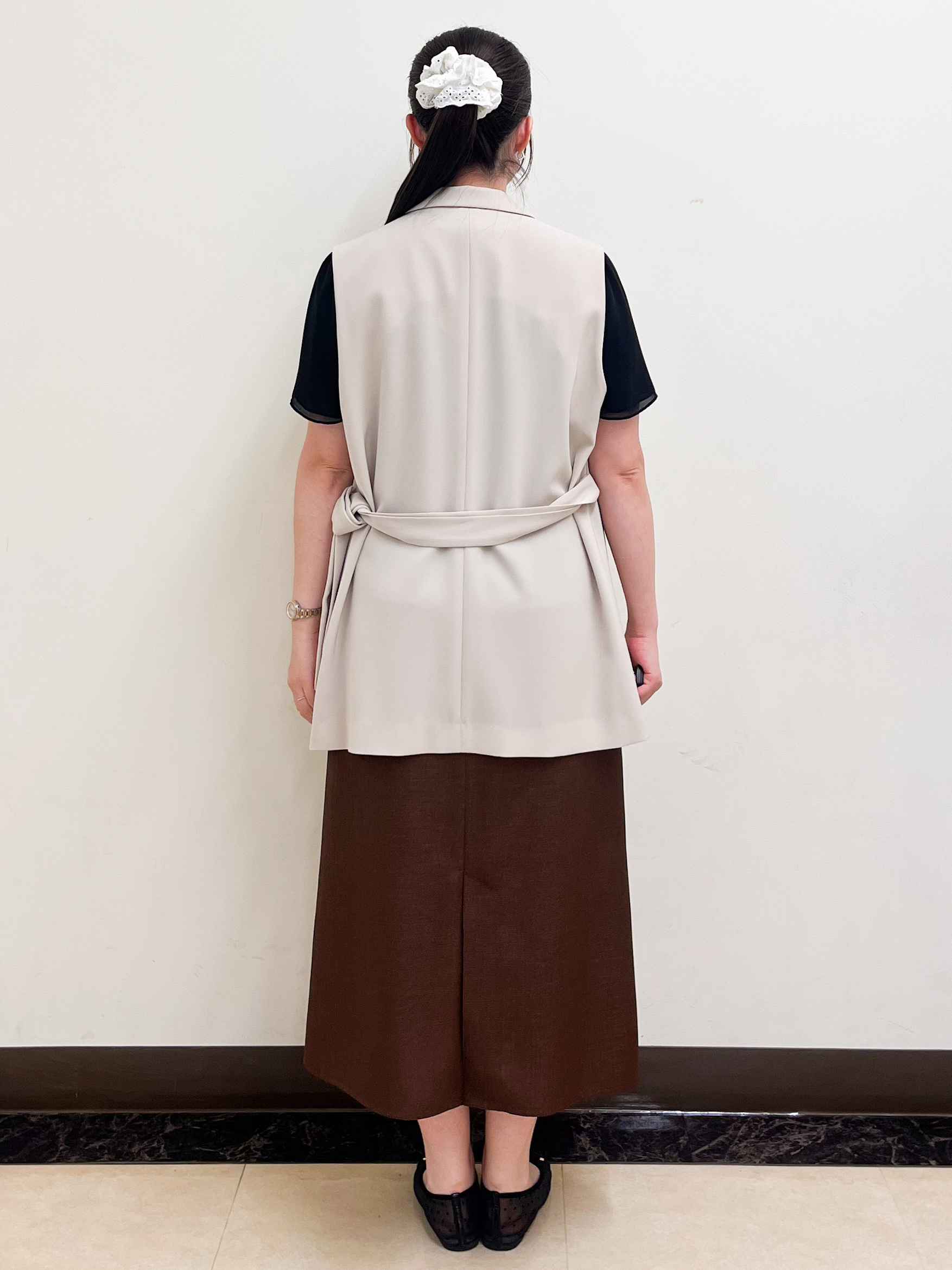 mikikoさんの「Reflect｜【セットアップ可】テーラードカラーミディアム丈ジレ」を使ったコーディネート
