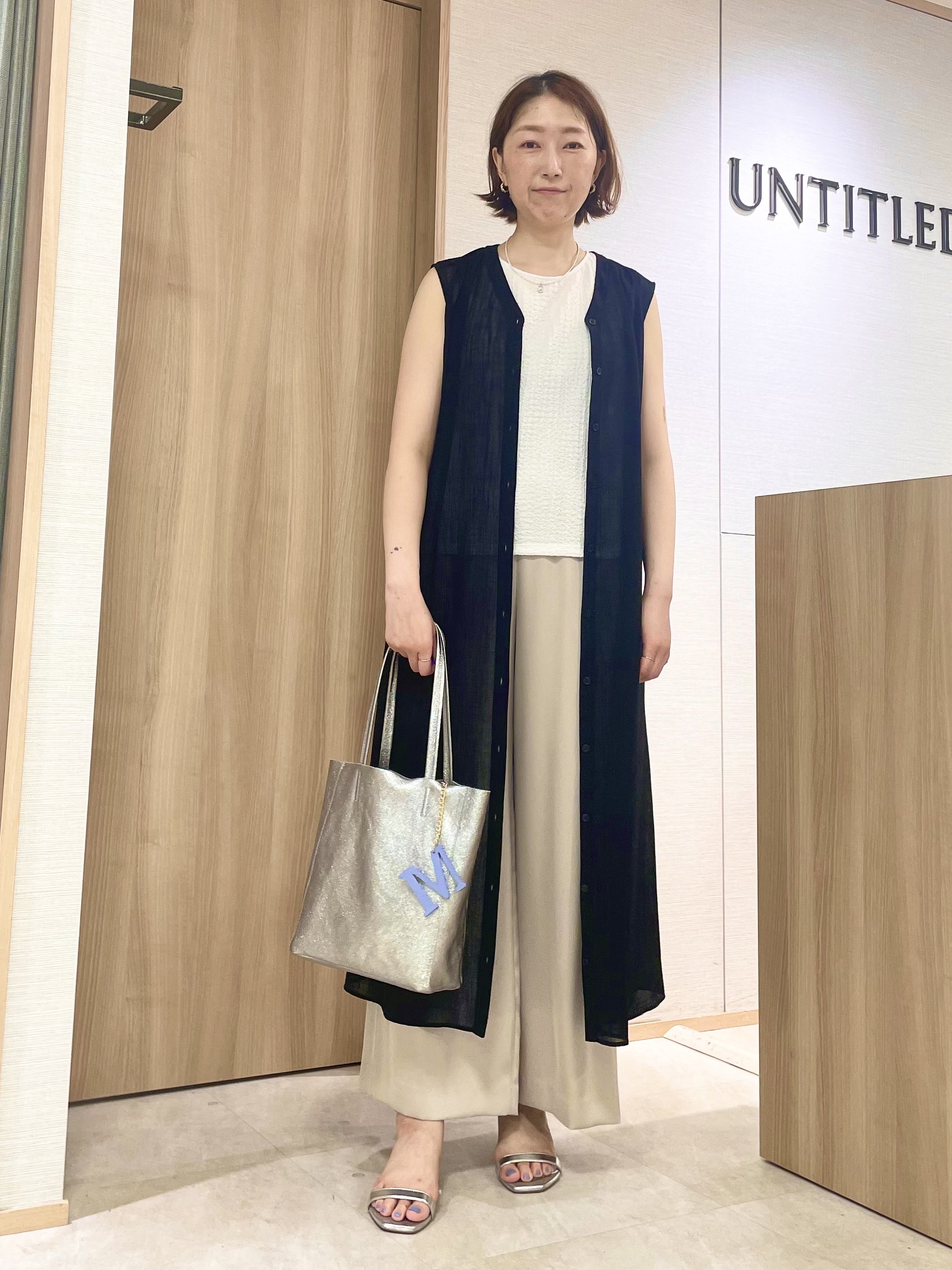 aliceさんの「UNTITLED｜【秋映え/ジレとしても〇】シアーVネックワンピース」を使ったコーディネート