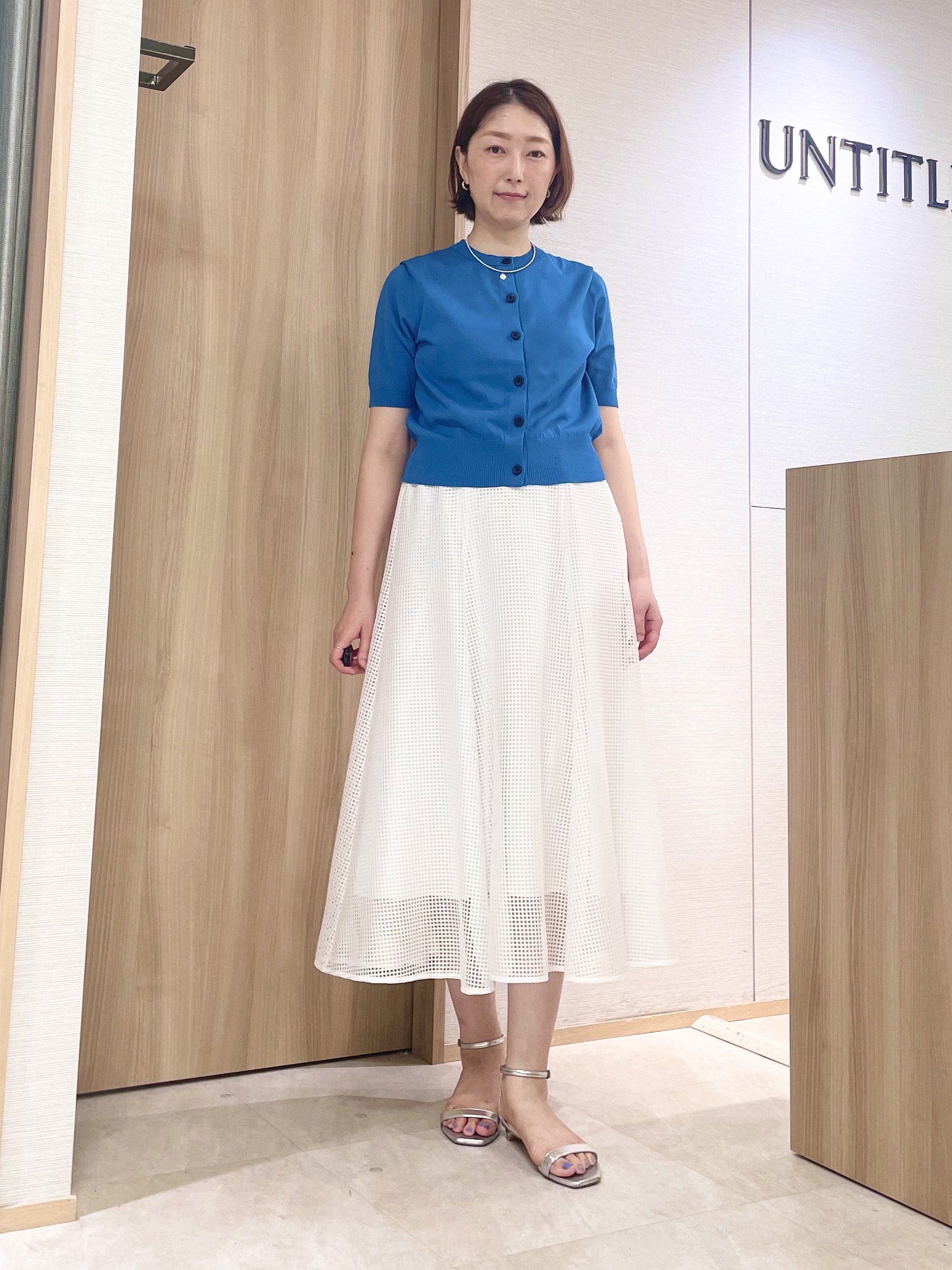 aliceさんの「UNTITLED｜【すっきり秋羽織り/前開きボタン】ドライタッチ5分袖カーディガン」を使ったコーディネート