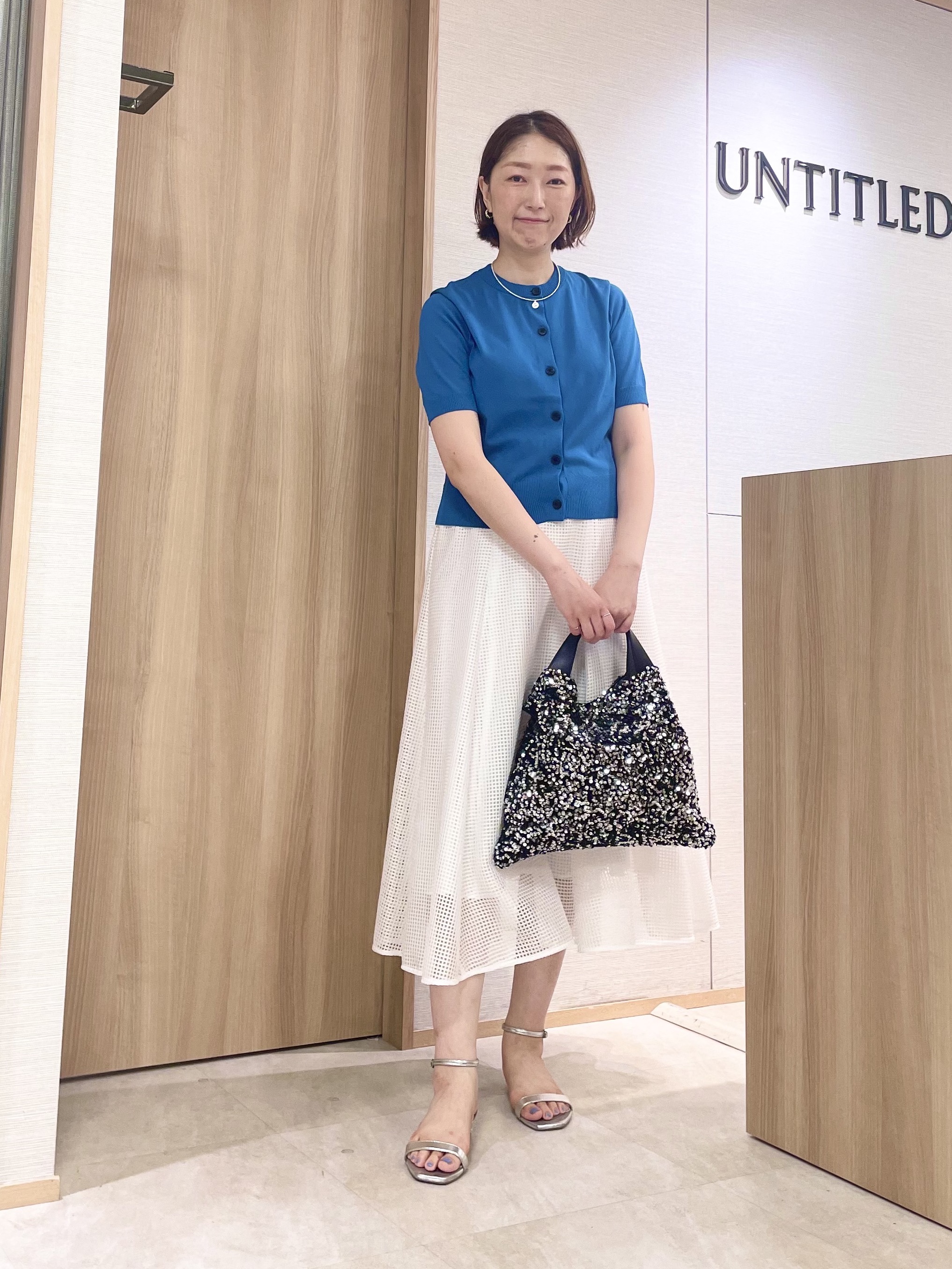 aliceさんの「UNTITLED｜【すっきり秋羽織り/前開きボタン】ドライタッチ5分袖カーディガン」を使ったコーディネート