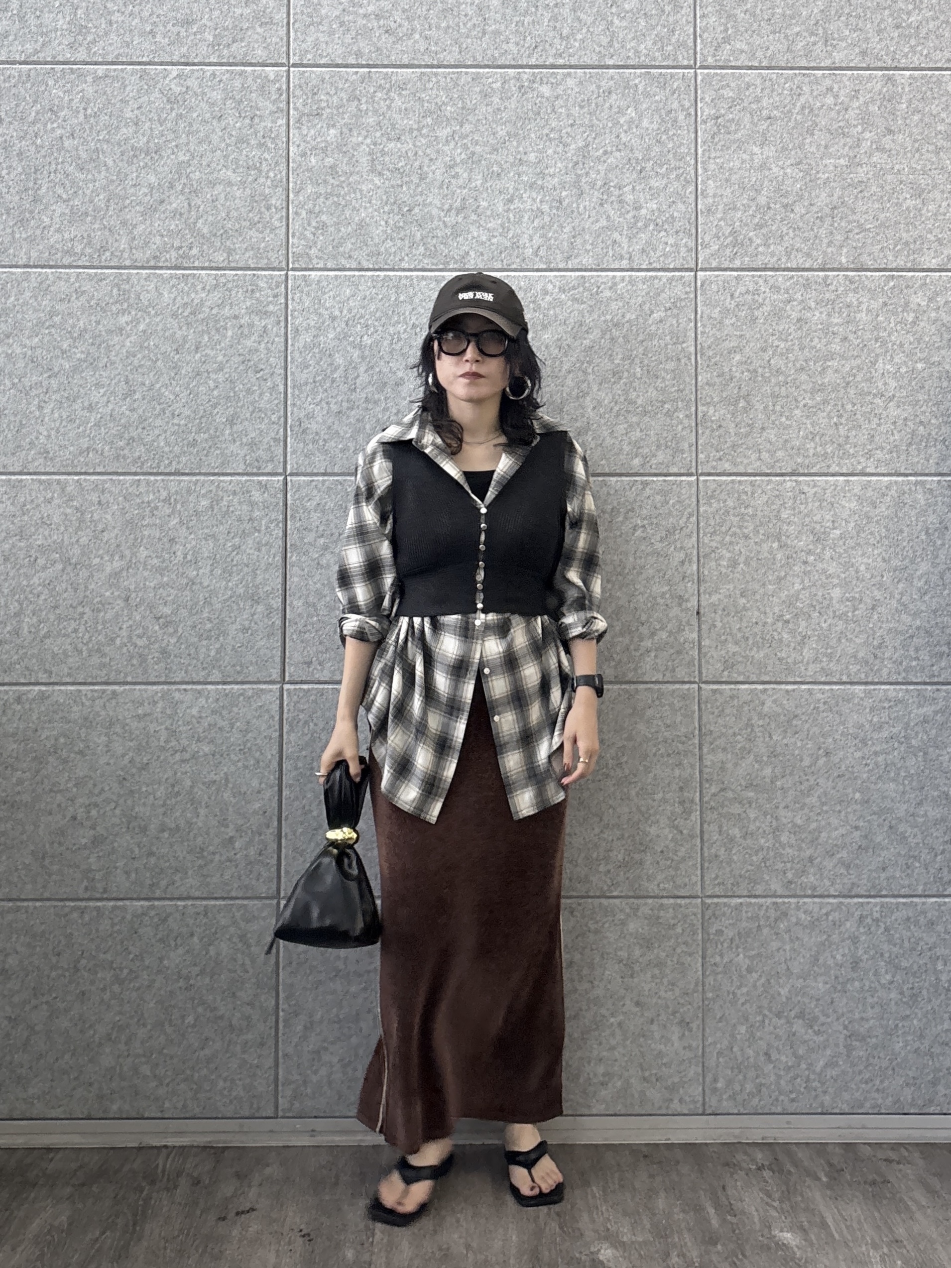 kotakiさんの「INDIVI｜タイムレスフォルムシャツ【LIVE紹介／上枝みどりさん着用】」を使ったコーディネート