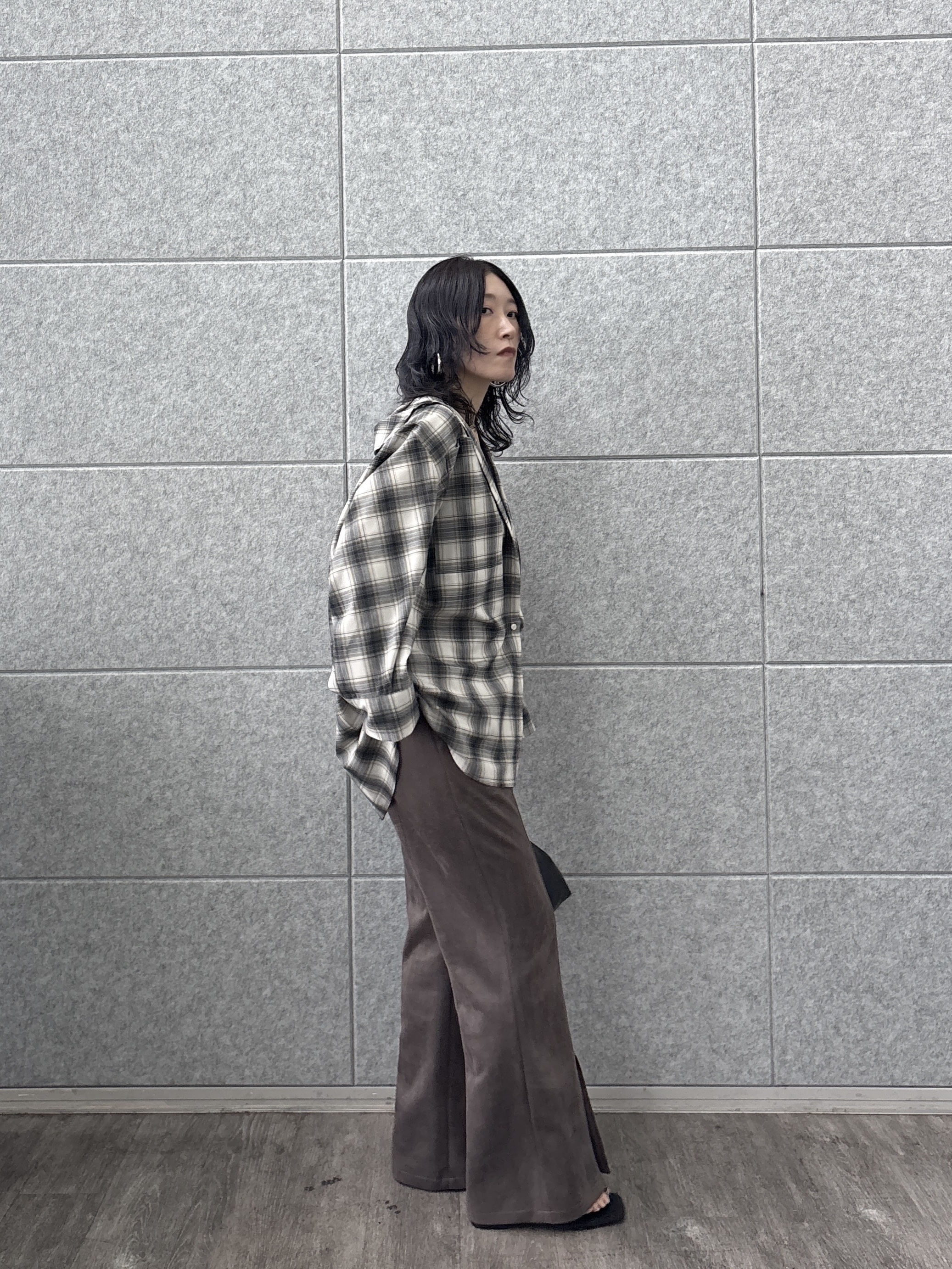 kotakiさんの「INDIVI｜タイムレスフォルムシャツ」を使ったコーディネート