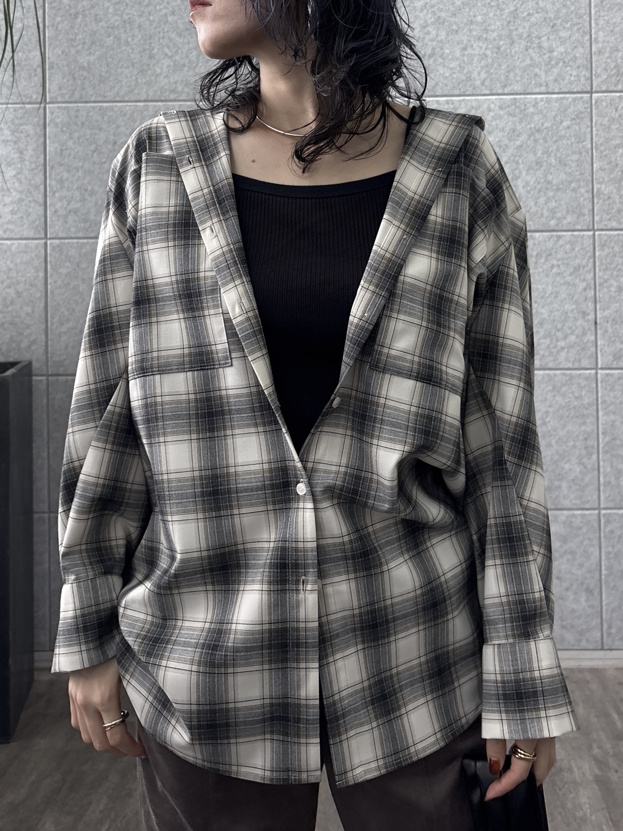 kotakiさんの「INDIVI｜タイムレスフォルムシャツ」を使ったコーディネート