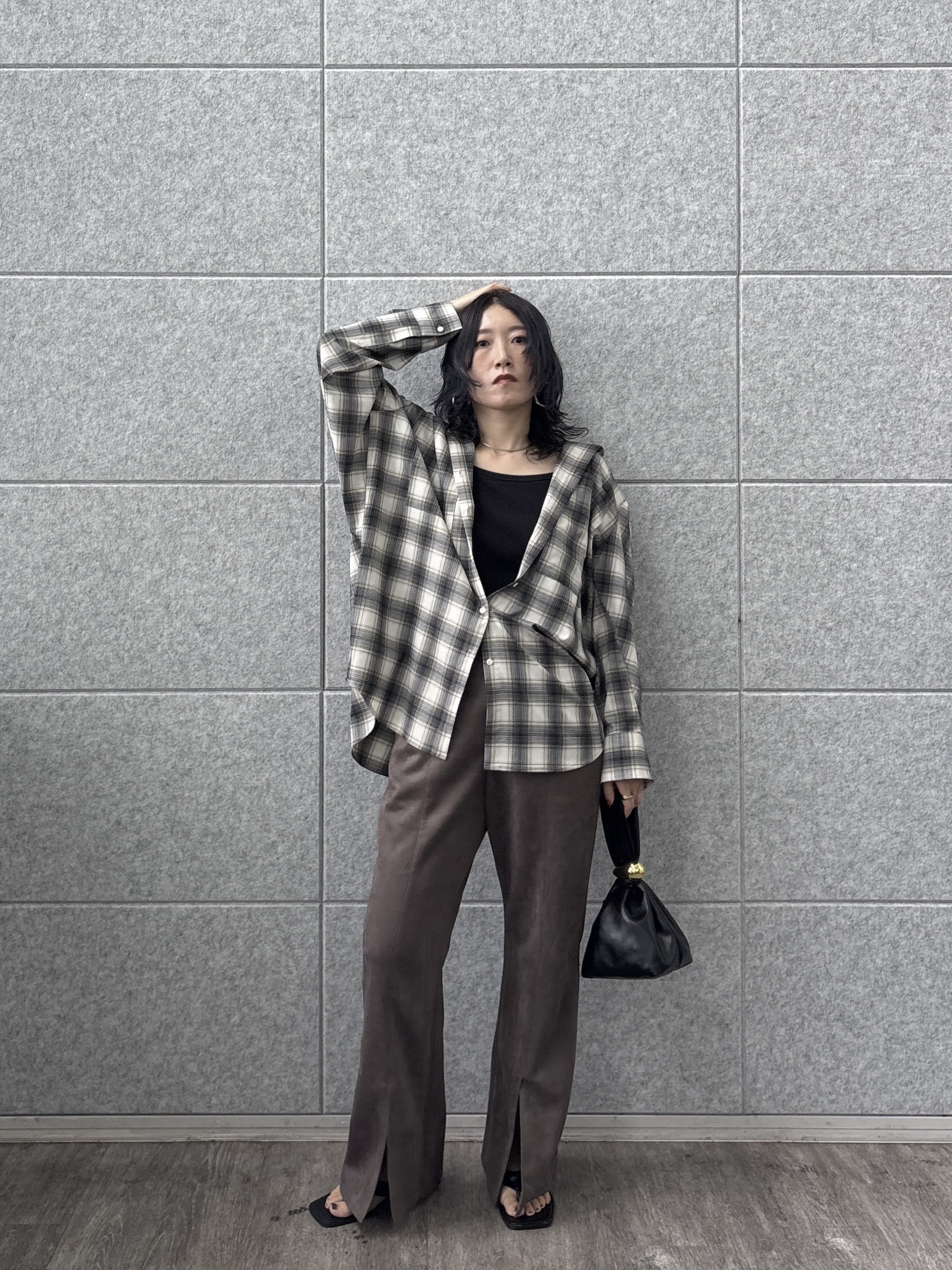 kotakiさんの「INDIVI｜タイムレスフォルムシャツ」を使ったコーディネート