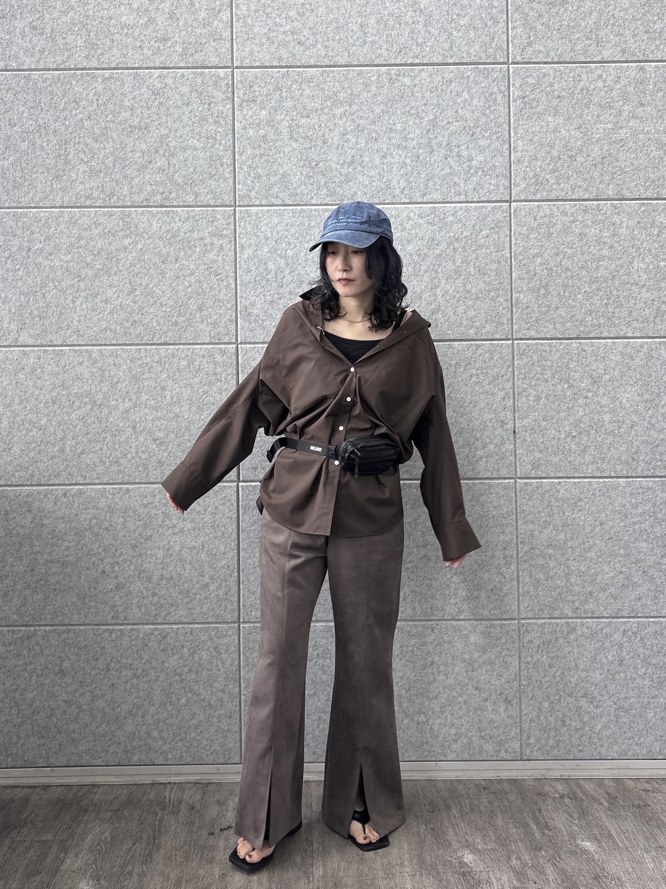 kotakiさんの「INDIVI｜タイムレスフォルムシャツ」を使ったコーディネート
