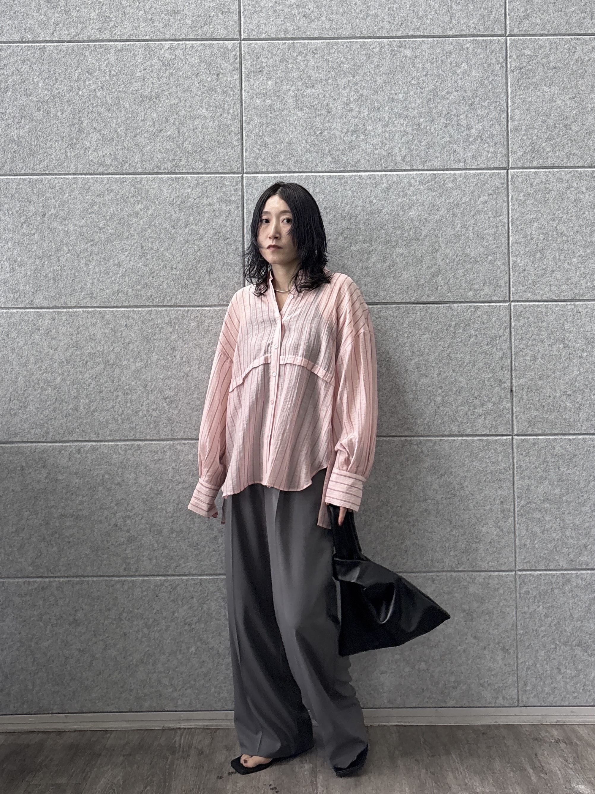 kotakiさんの「INDIVI｜シアーストライプ 切替タックシャツ」を使ったコーディネート