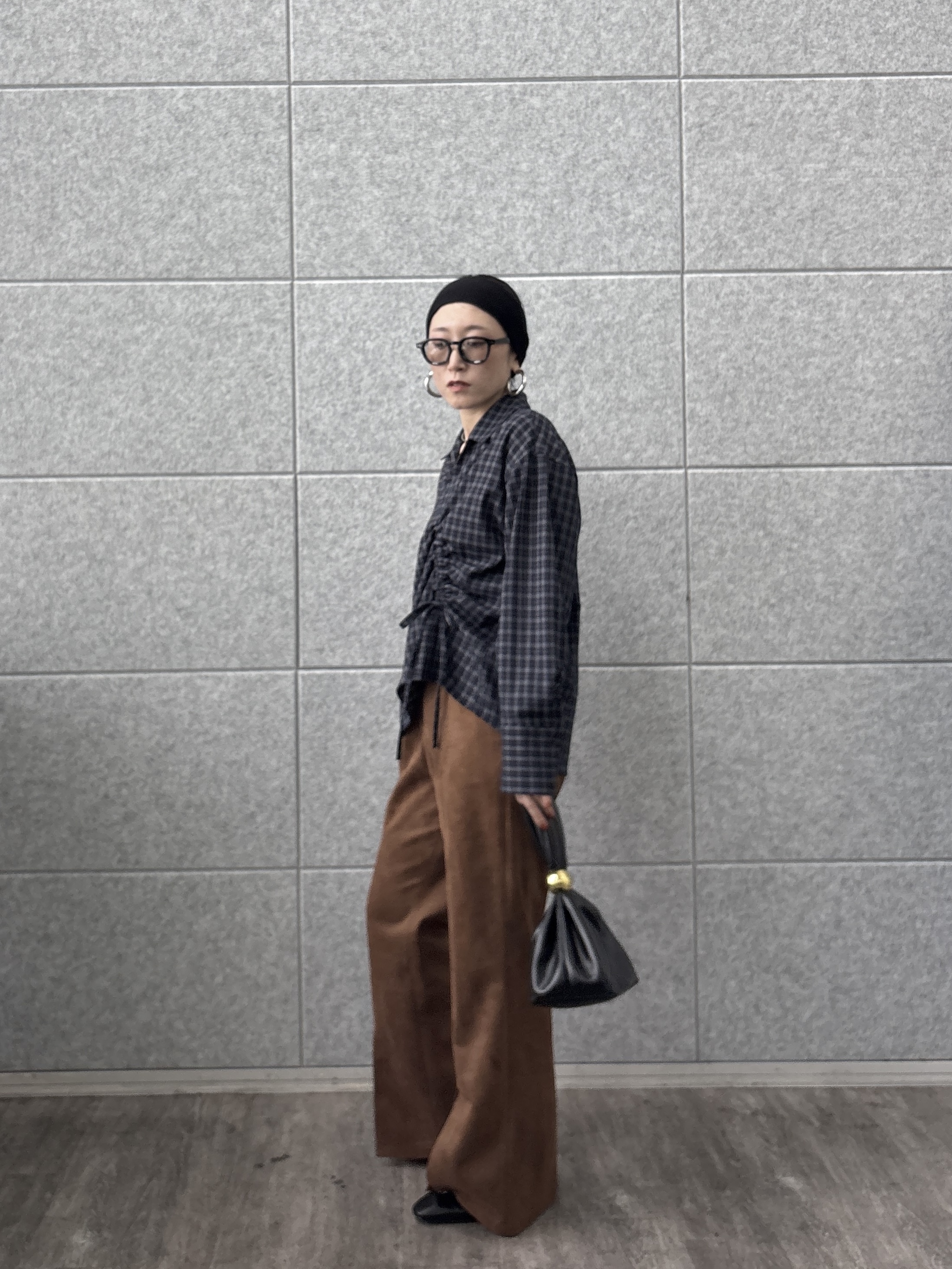 kotakiさんの「INDIVI｜バイアスシャーリングチェックシャツ」を使ったコーディネート