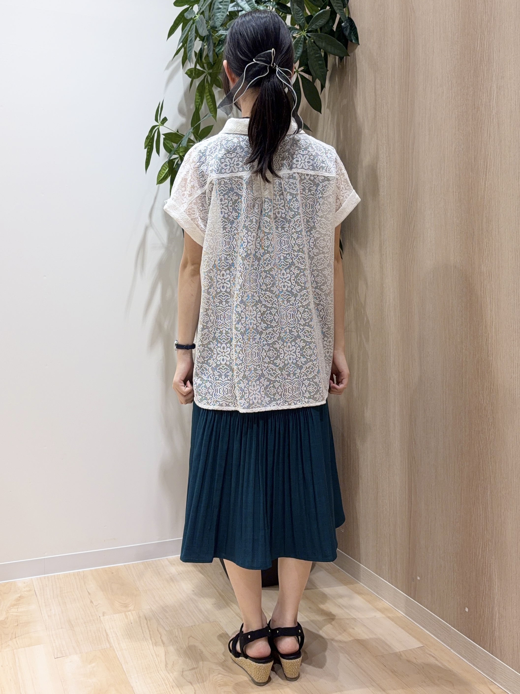 ayaneさんの「grove｜【低身長さんも選べる着丈・洗濯機◎】プリーツベルトワンピース」を使ったコーディネート