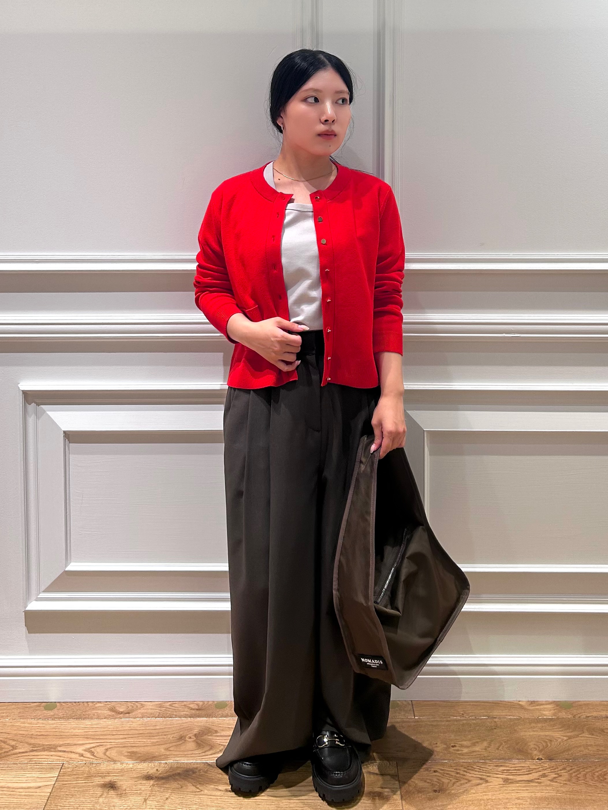 とりみさんの「DRESSTERIOR｜【接触冷感/抗菌防臭/UVカット】クールデオドラント UネックTシャツ」を使ったコーディネート
