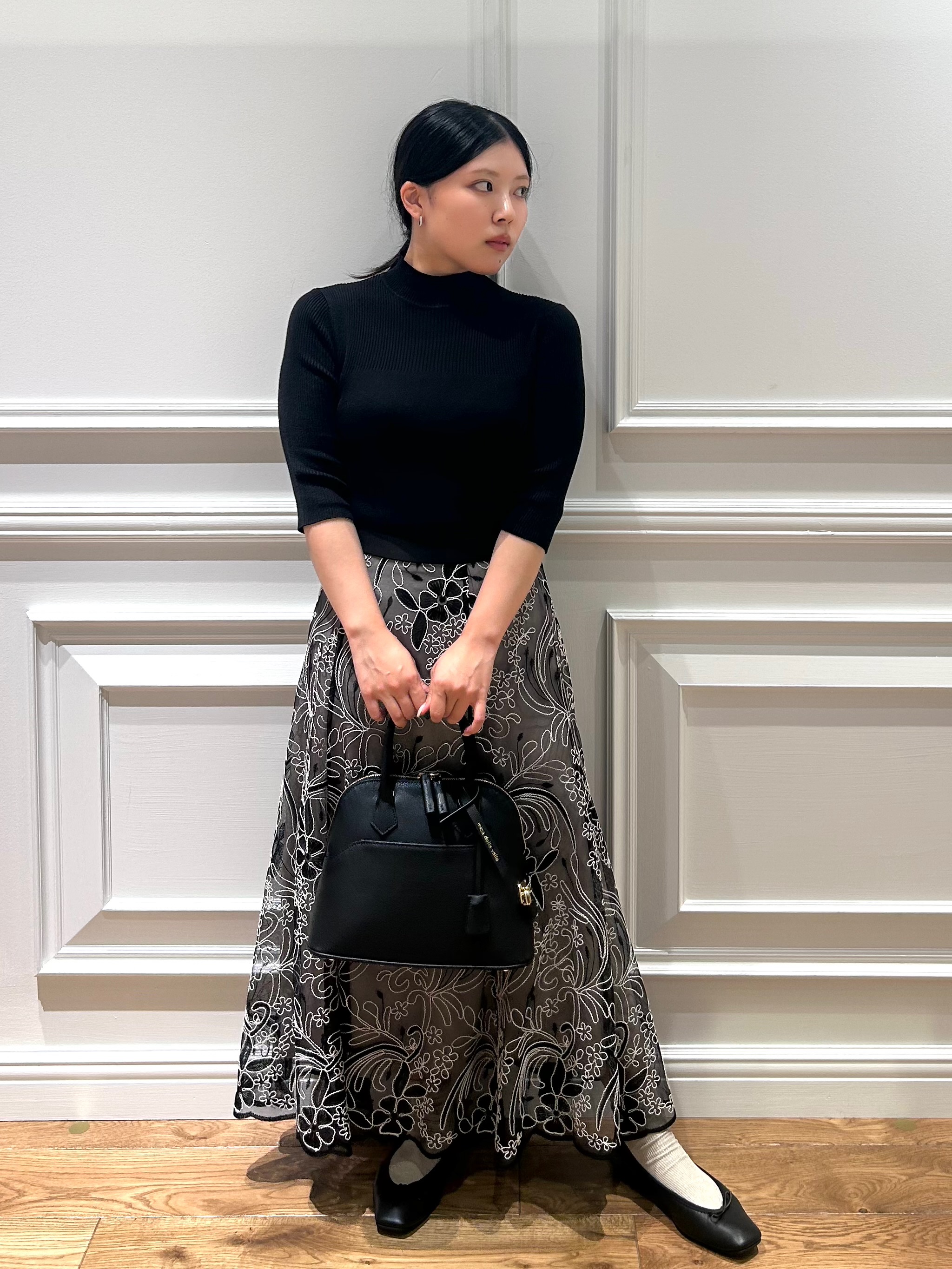 とりみさんの「DRESSTERIOR｜シアーコードレーススカート」を使ったコーディネート