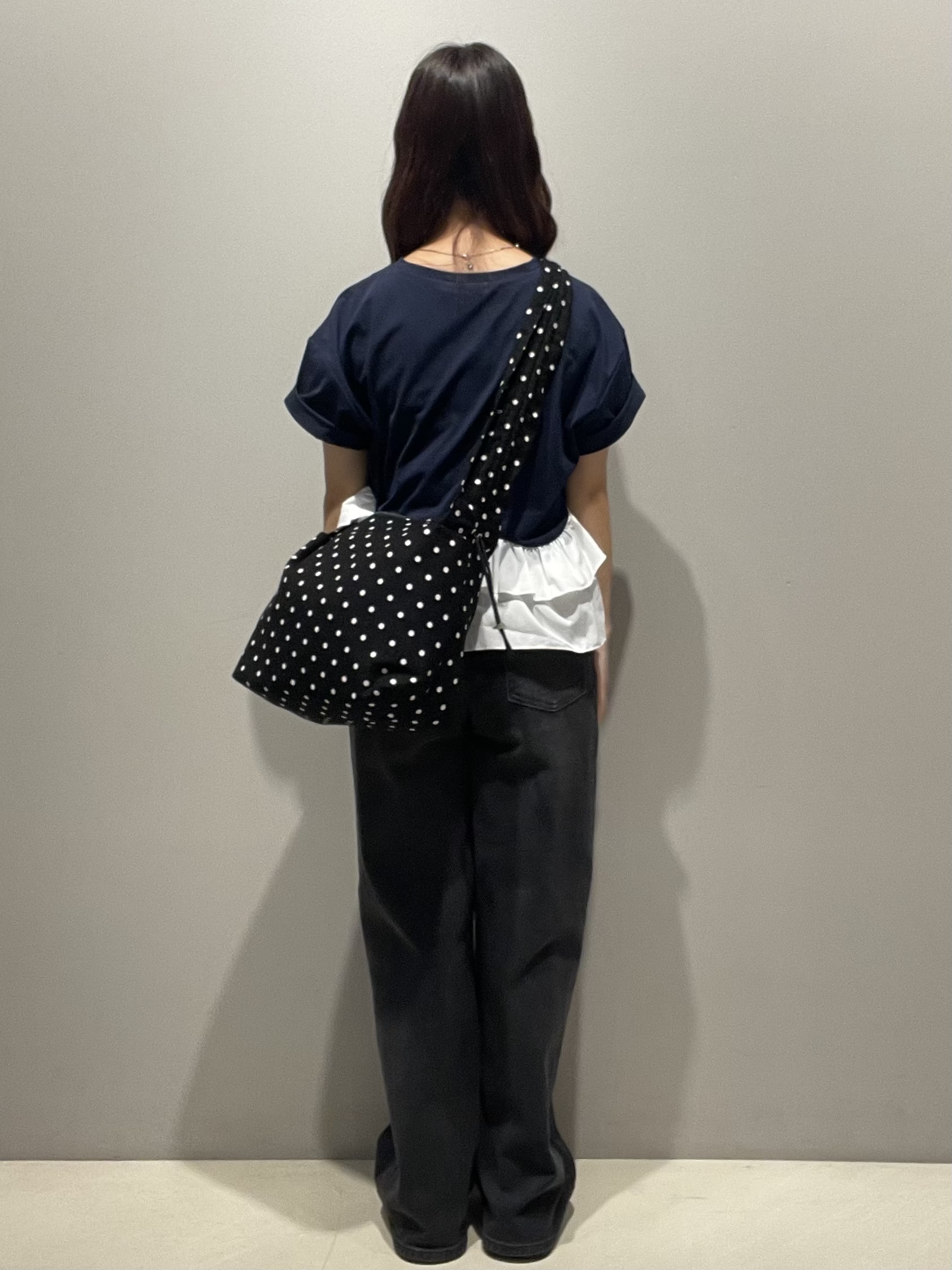 mikiさんの「OPAQUE.CLIP｜裾フリルドッキングTシャツ【洗濯機OK】」を使ったコーディネート