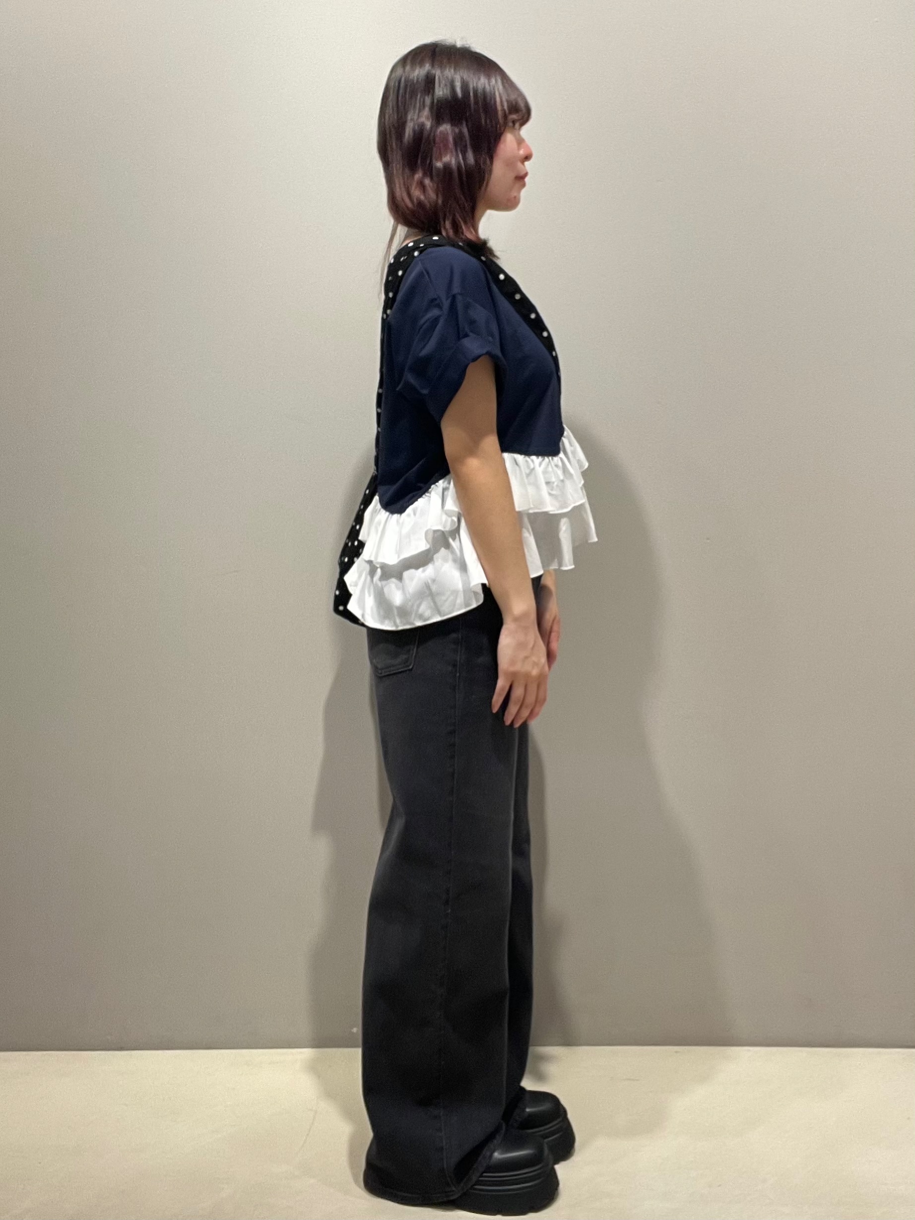 mikiさんの「OPAQUE.CLIP｜裾フリルドッキングTシャツ【洗濯機OK】」を使ったコーディネート