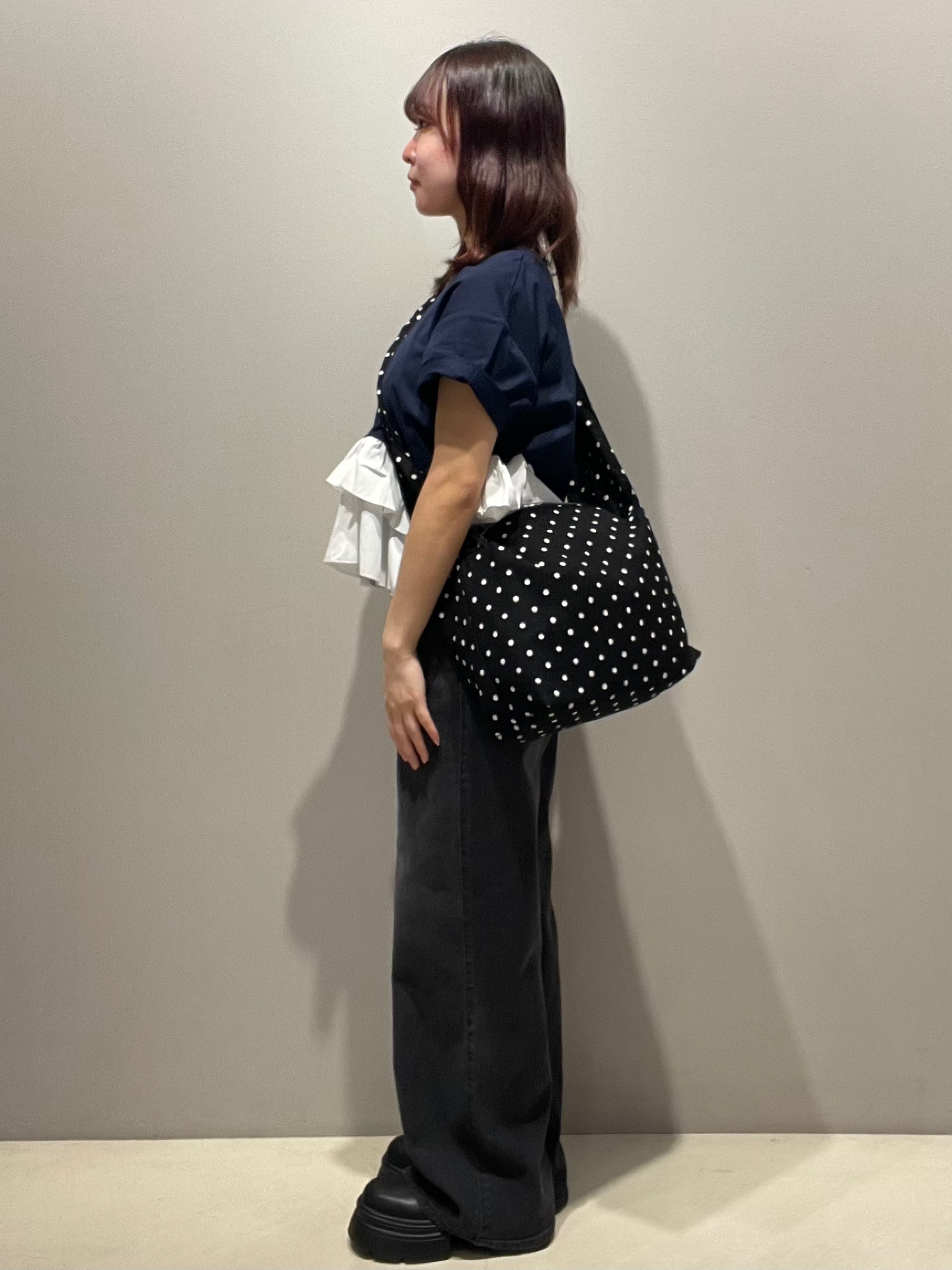 mikiさんの「OPAQUE.CLIP｜裾フリルドッキングTシャツ【洗濯機OK】」を使ったコーディネート