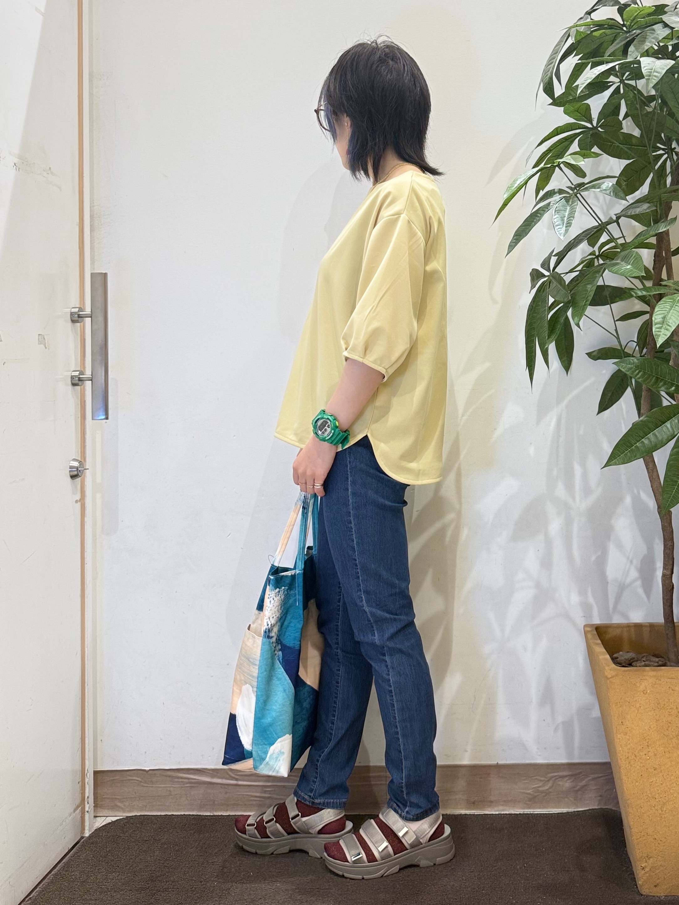 misakiさんの「SHOO･LA･RUE｜【2点セット/洗濯機可/S-LL】インせず着られる ネックレス付き 5分袖Ｔシャツ」を使ったコーディネート