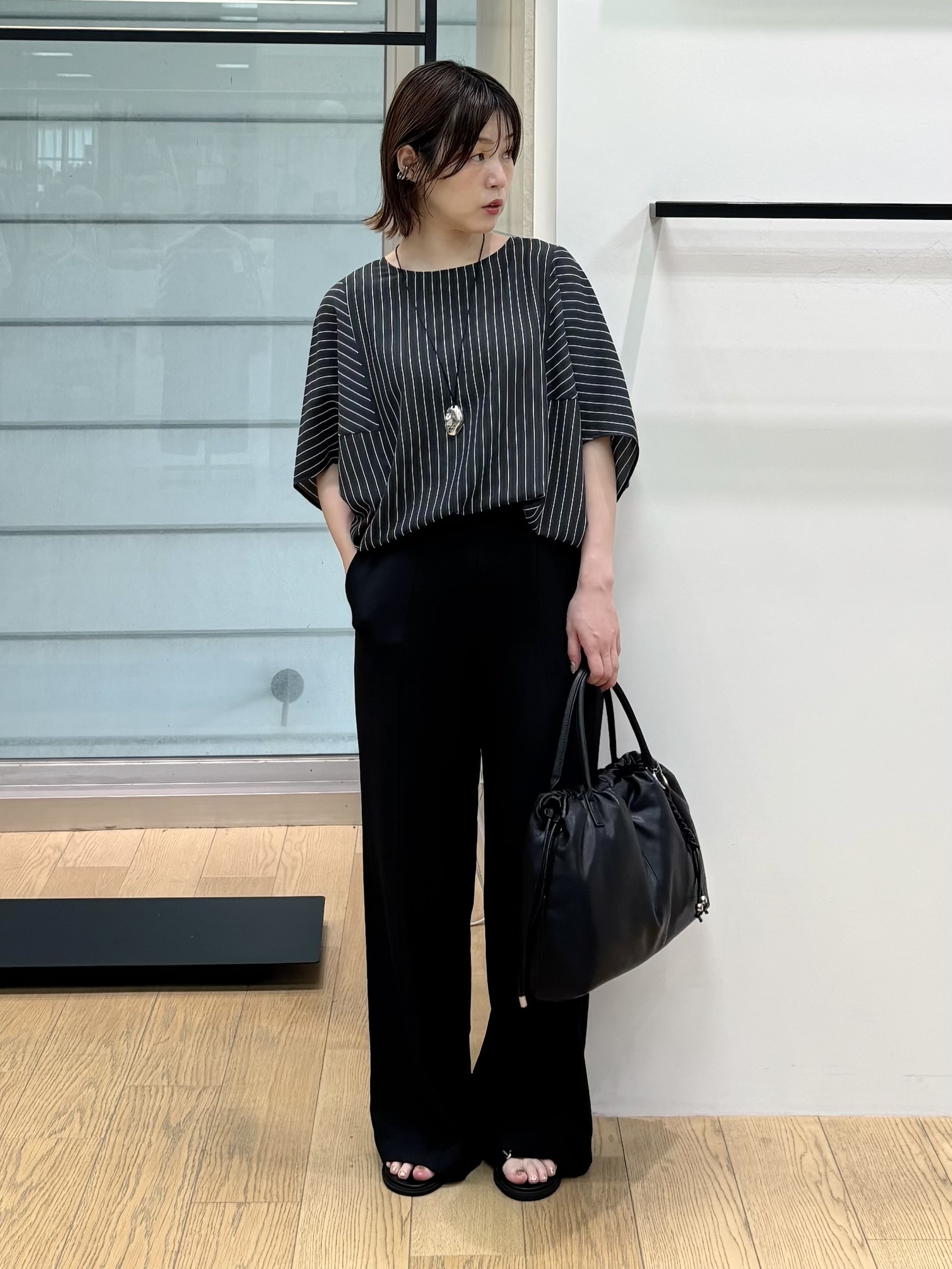 asamiさんの「INDIVI｜【UVケア／接触冷感】ジョーゼットドルマンブラウス」を使ったコーディネート