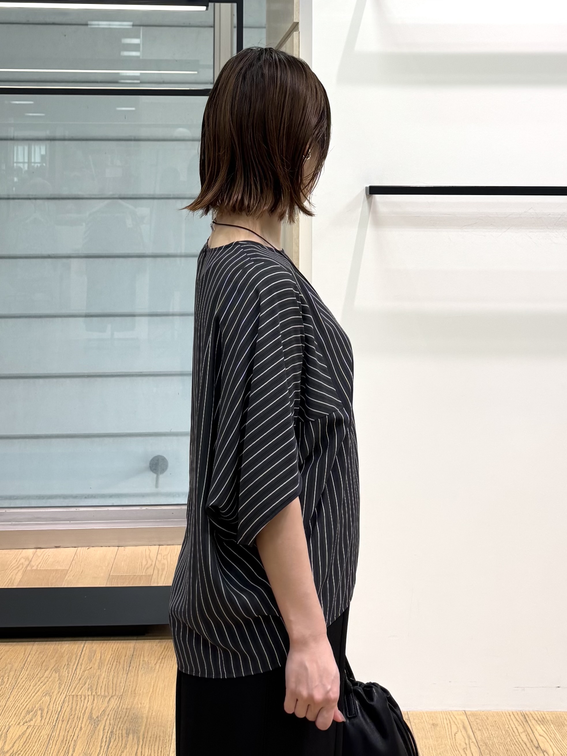 asamiさんの「INDIVI｜【UVケア／接触冷感】ジョーゼットドルマンブラウス」を使ったコーディネート