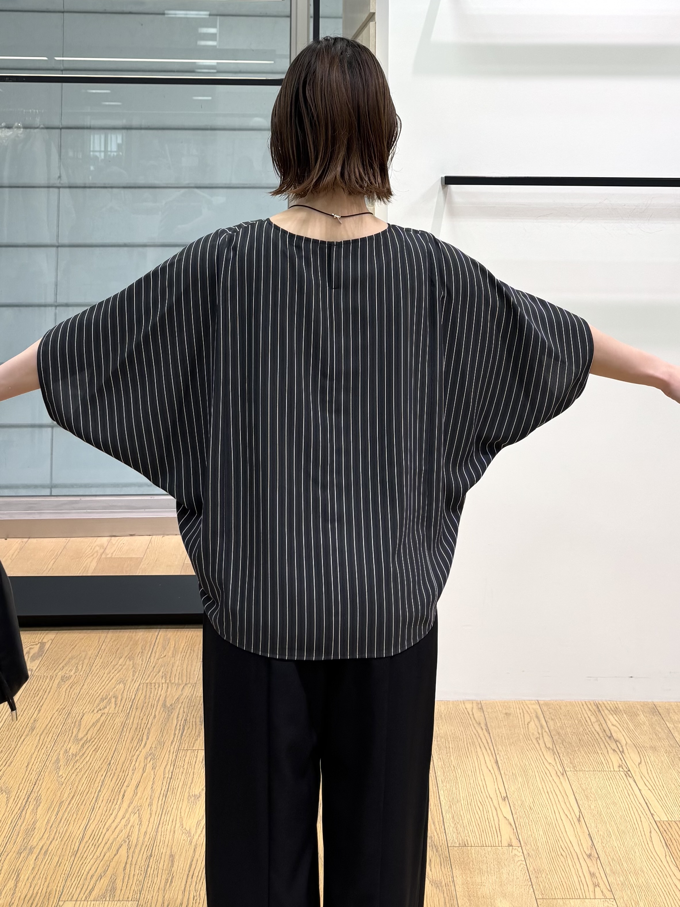 asamiさんの「INDIVI｜【UVケア／接触冷感】ジョーゼットドルマンブラウス」を使ったコーディネート