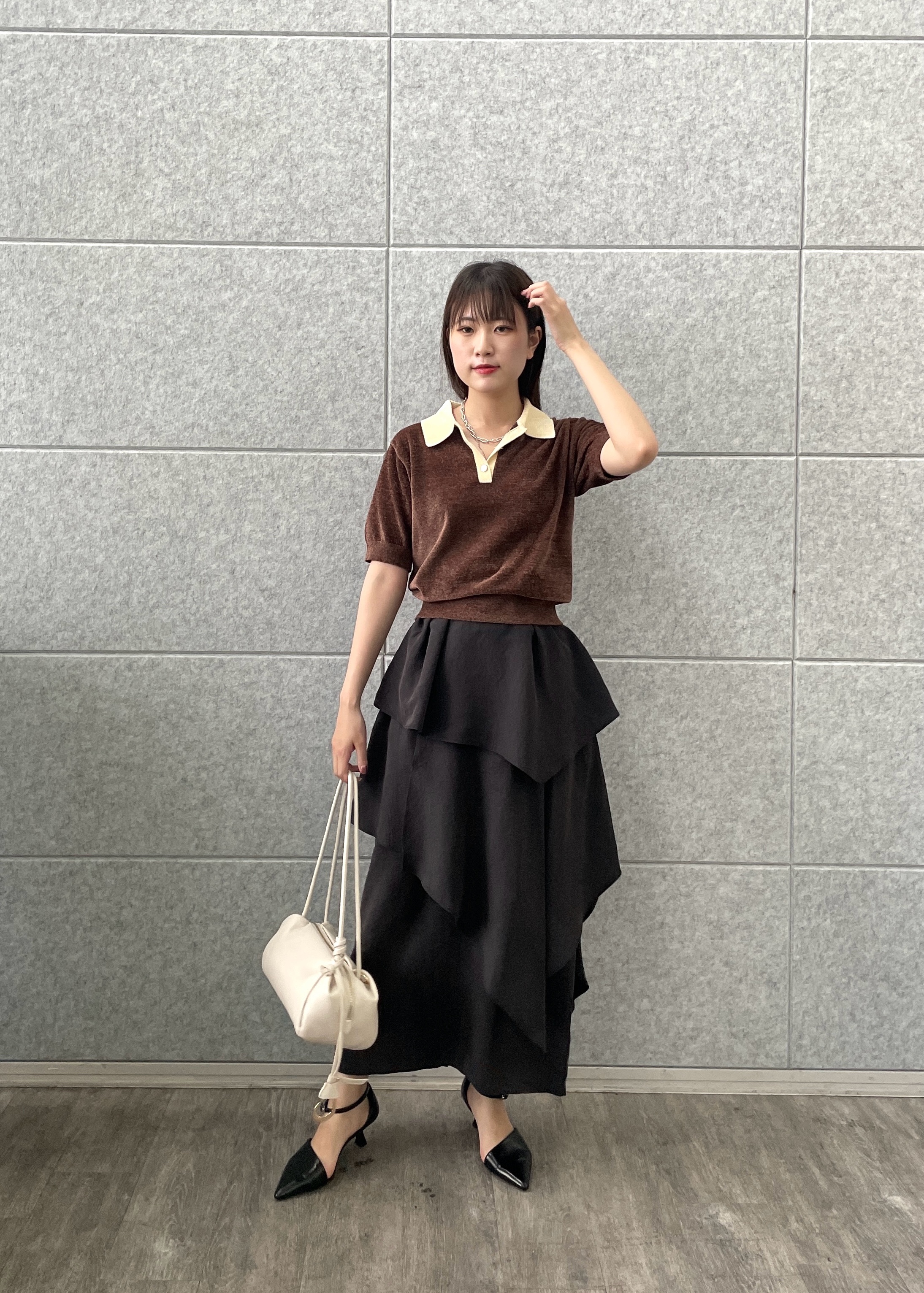 Renoさんの「INDIVI｜バイカラーモールポロニット」を使ったコーディネート
