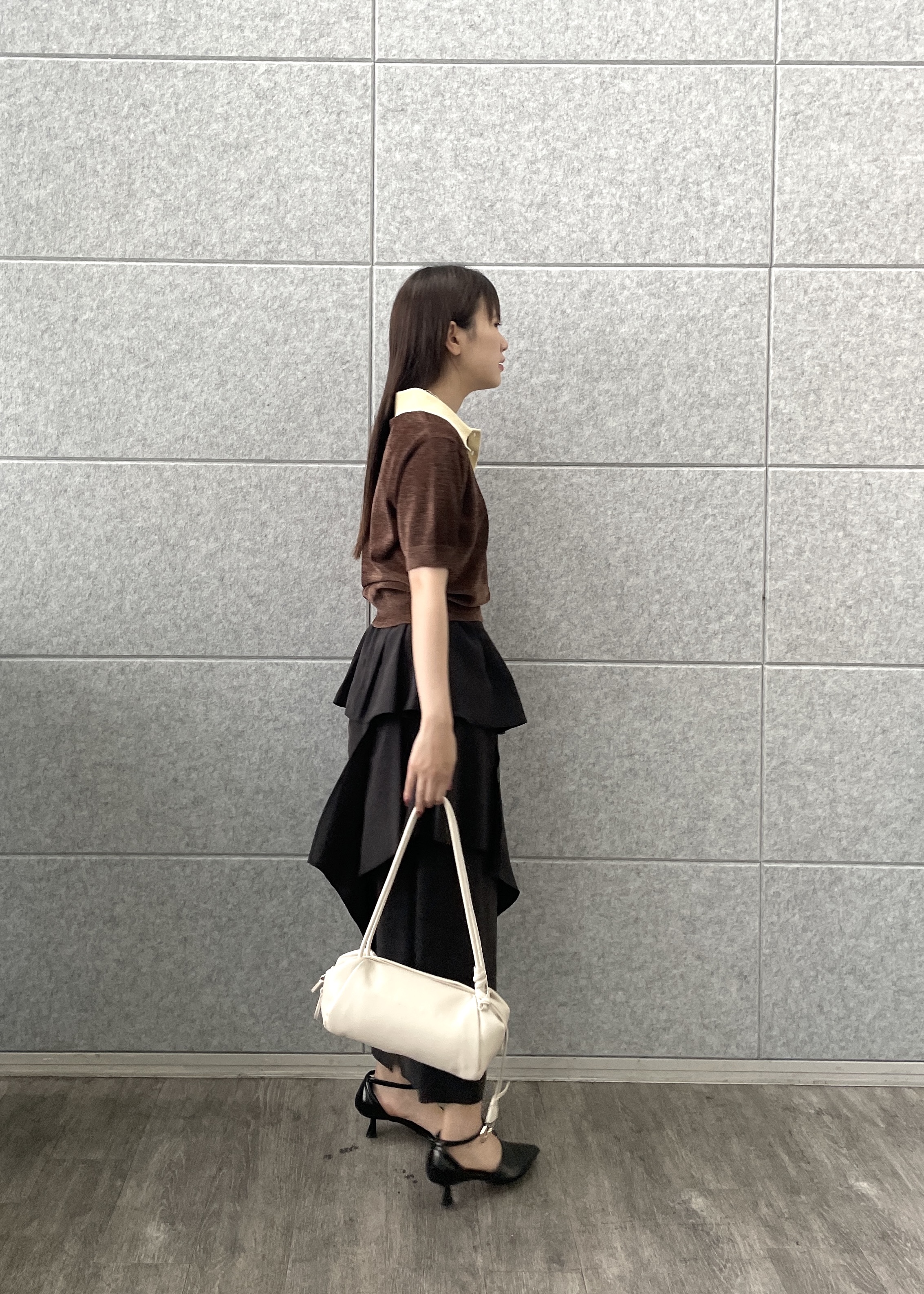 Renoさんの「INDIVI｜バイカラーモールポロニット」を使ったコーディネート