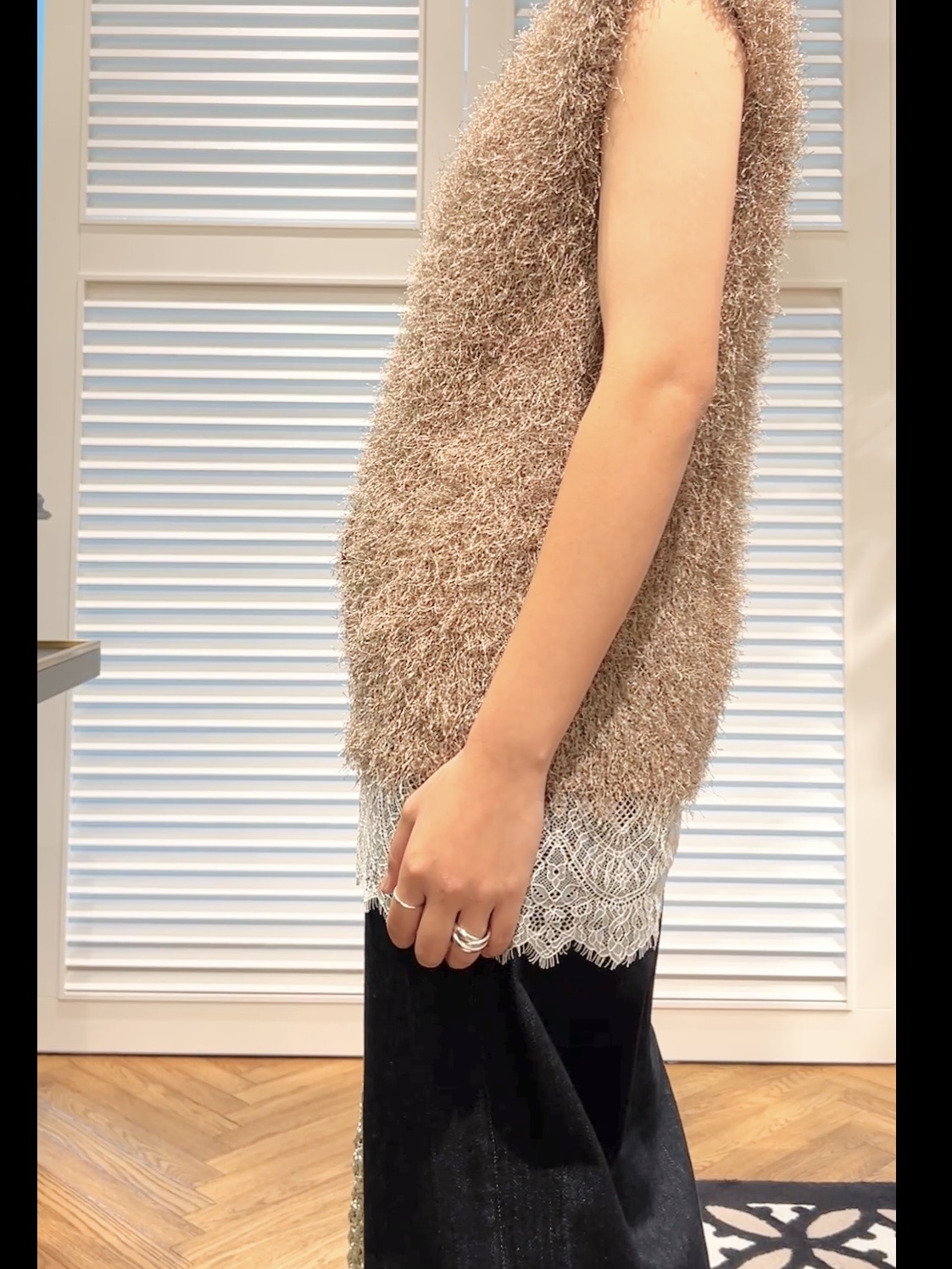 OCHIAIさんの「DRESSTERIOR｜フェザーヤーン2WAYニットプルオーバー」を使ったコーディネート
