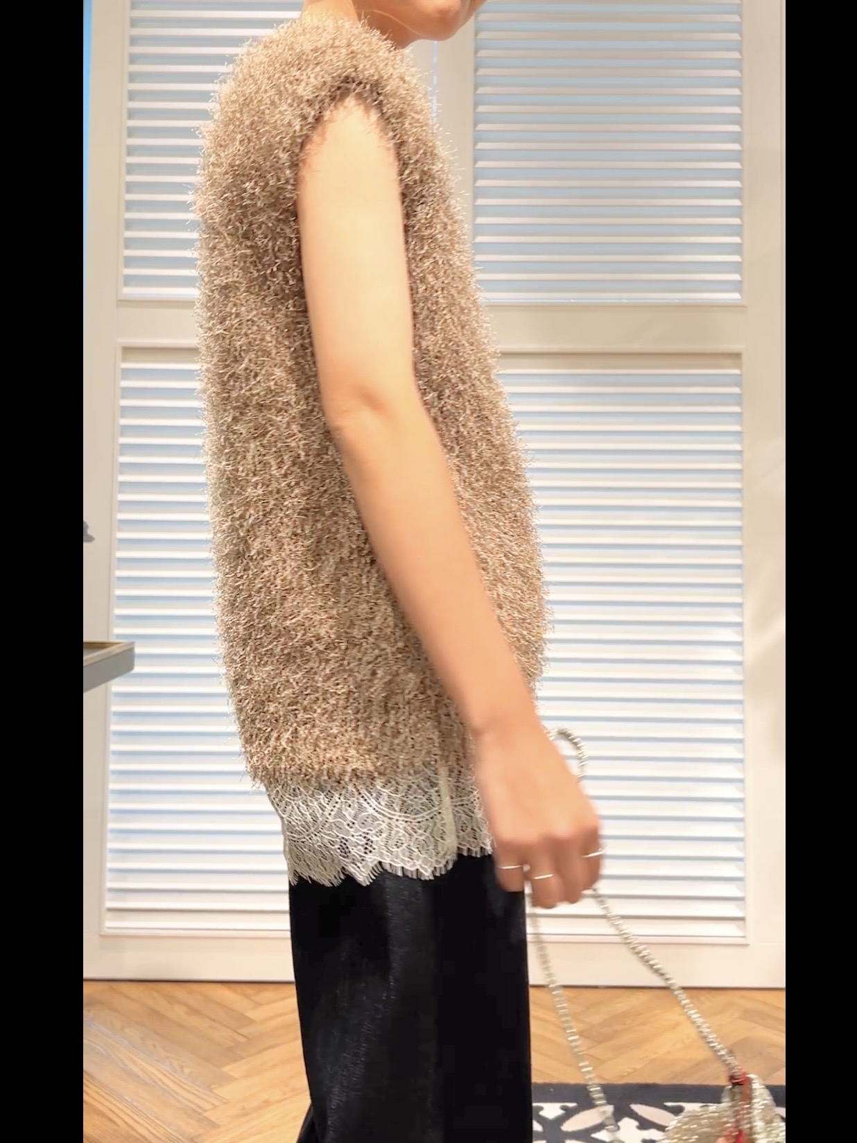 OCHIAIさんの「DRESSTERIOR｜フェザーヤーン2WAYニットプルオーバー」を使ったコーディネート