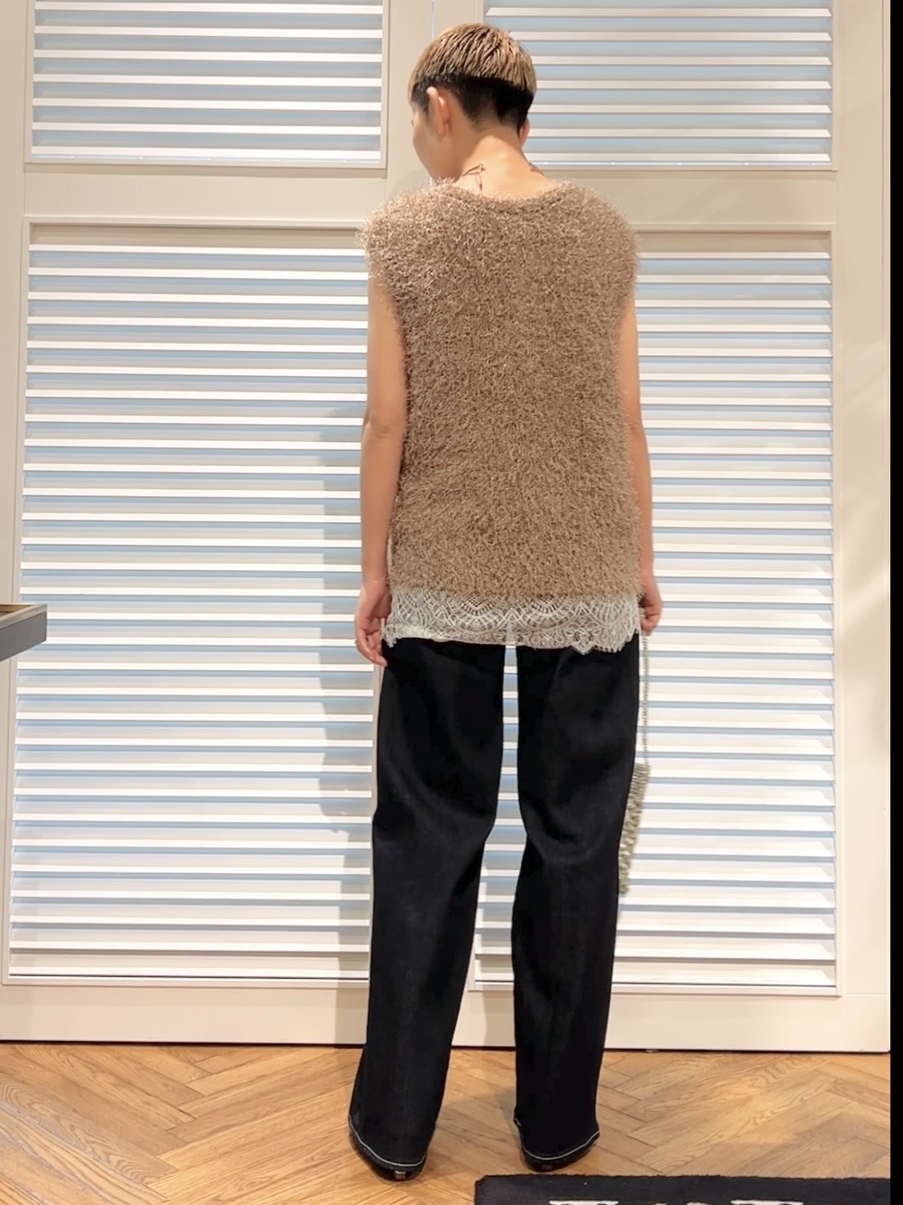 OCHIAIさんの「DRESSTERIOR｜フェザーヤーン2WAYニットプルオーバー」を使ったコーディネート