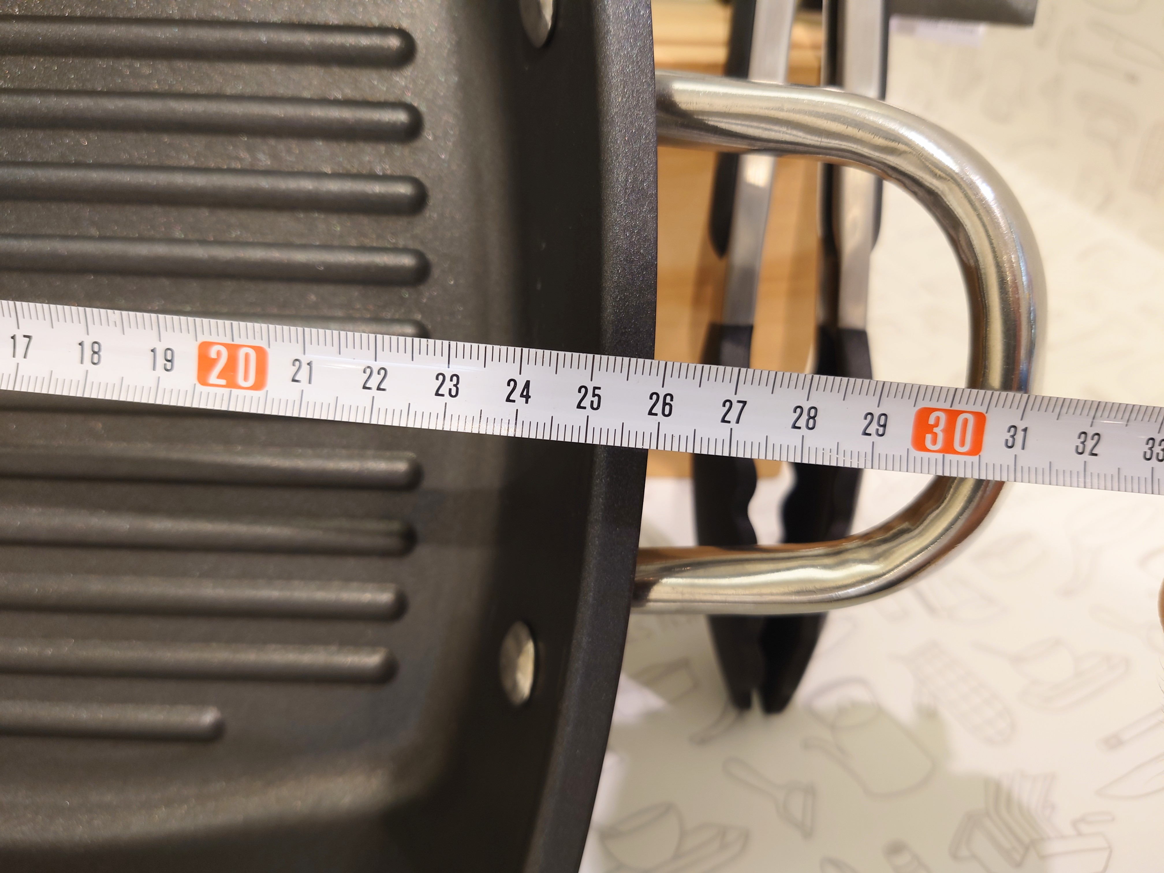 PANタナカさんの「212 KITCHEN STORE｜スクエアグリルパン 24cm RD ＜MEYER マイヤー＞」を使ったコーディネート