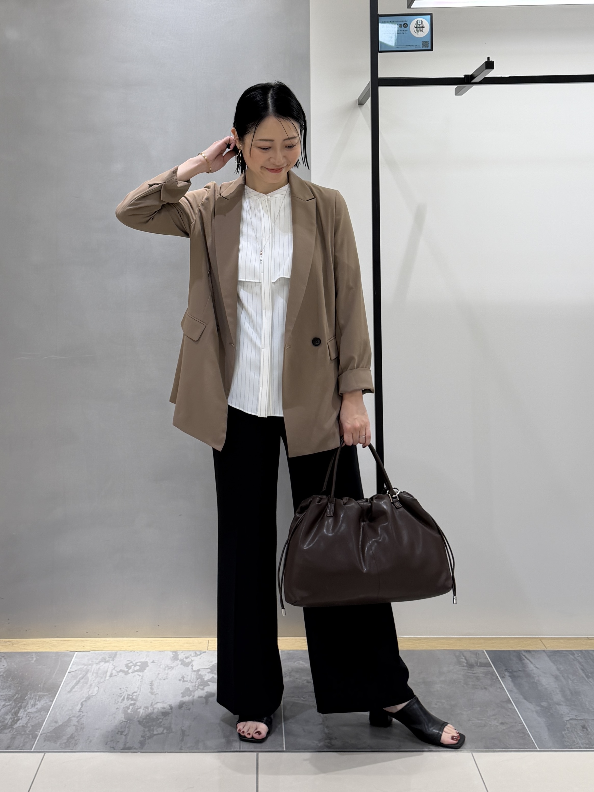 shihoさんの「INDIVI｜【接触冷感/UVケア/着る日傘】ダブルジャケット」を使ったコーディネート