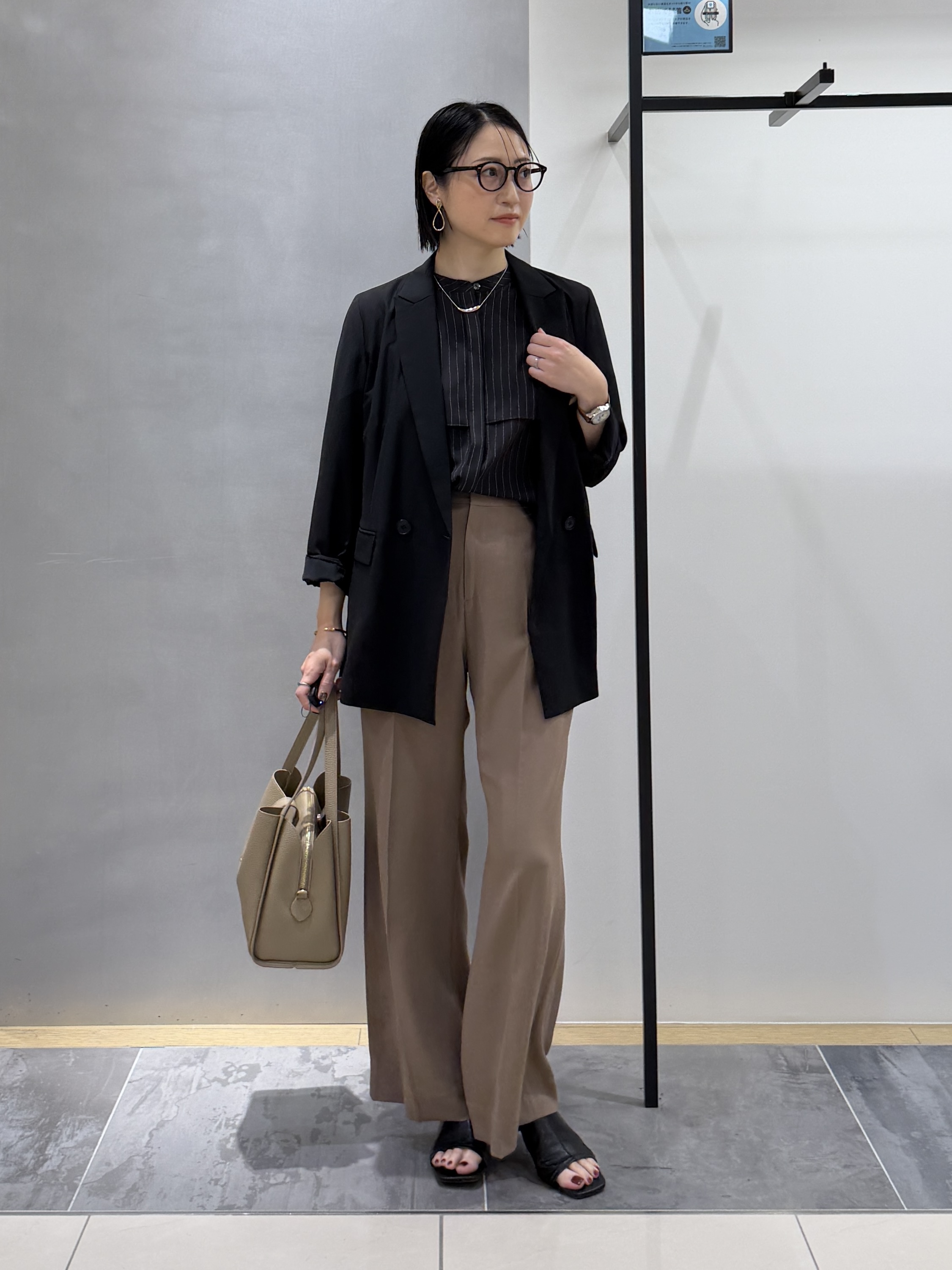 shihoさんの「INDIVI｜【接触冷感/UVケア/着る日傘】ダブルジャケット」を使ったコーディネート