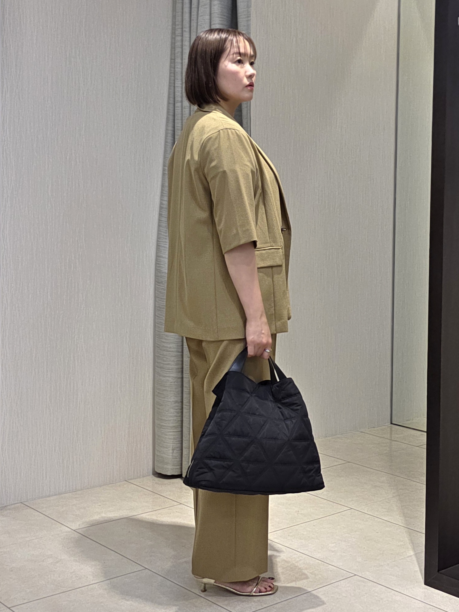 naokoさんの「UNTITLED｜【残暑も快適/セットアップ可/接触冷感】エアリークールブラウス」を使ったコーディネート
