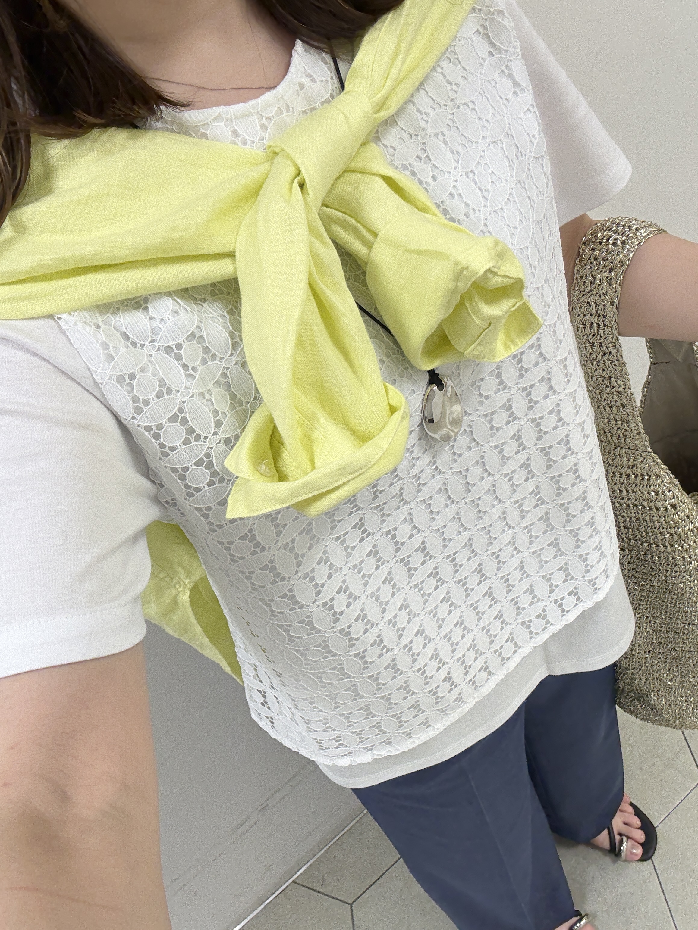 kahoさんの「INDIVI｜【洗える】レイヤード風レースコンビTシャツ」を使ったコーディネート