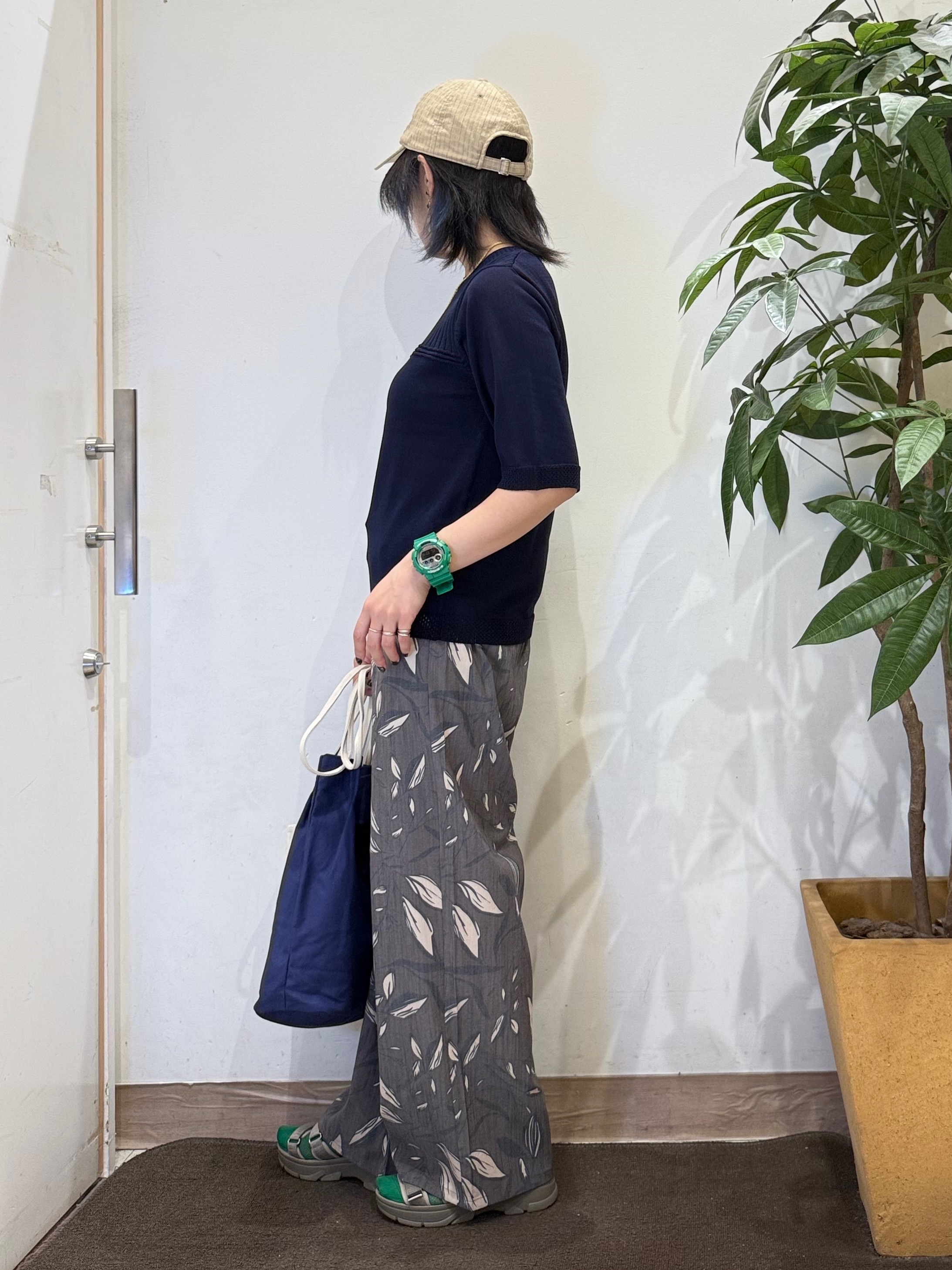 misakiさんの「SHOO･LA･RUE｜【S-LL/二の腕カバー】品よく決まる 5分袖デザインニット」を使ったコーディネート