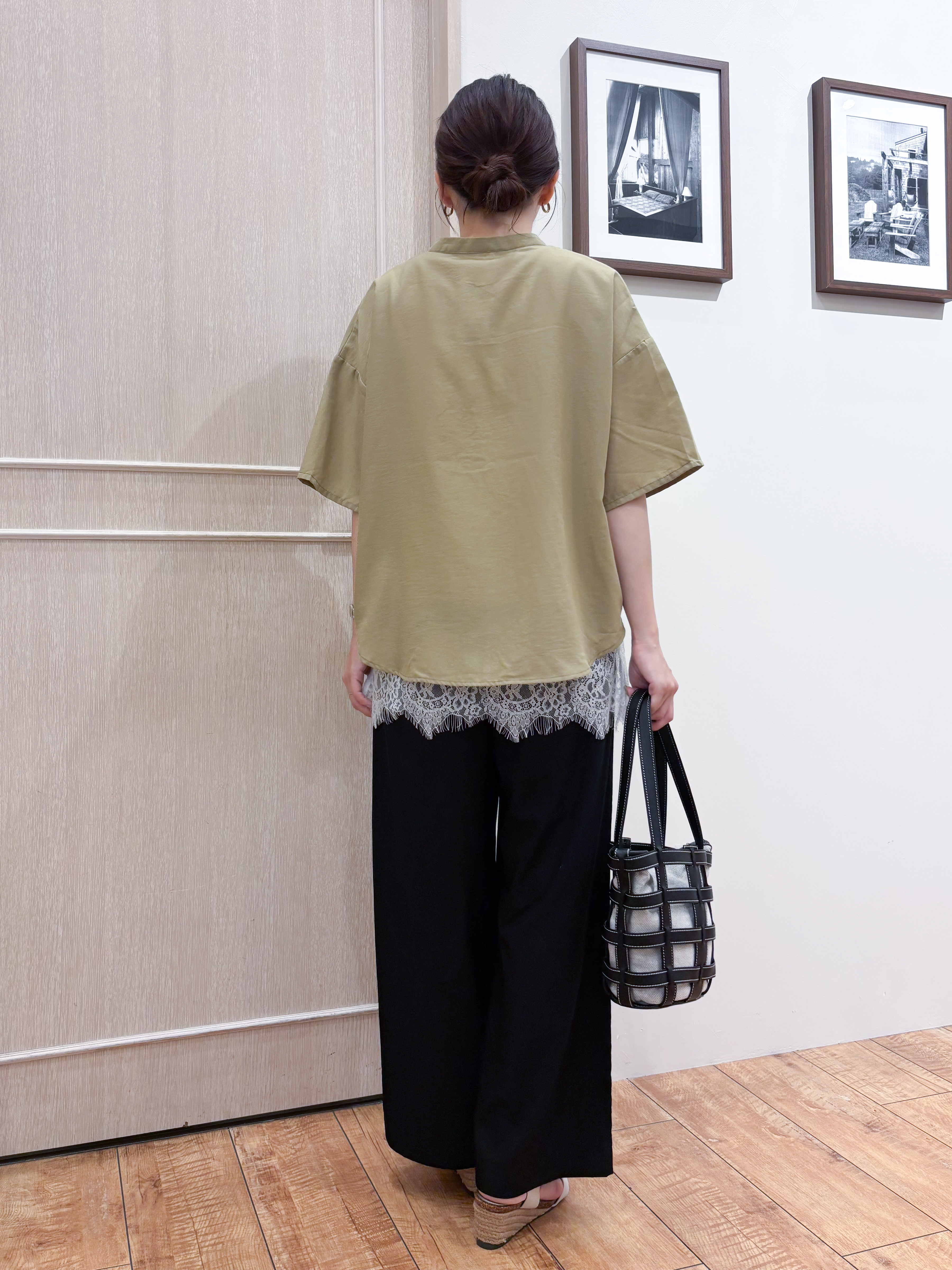 なみさんの「SHOO･LA･RUE｜【洗濯機可/S-LL】大人の抜け感 ゆるっと5分袖シャツ」を使ったコーディネート