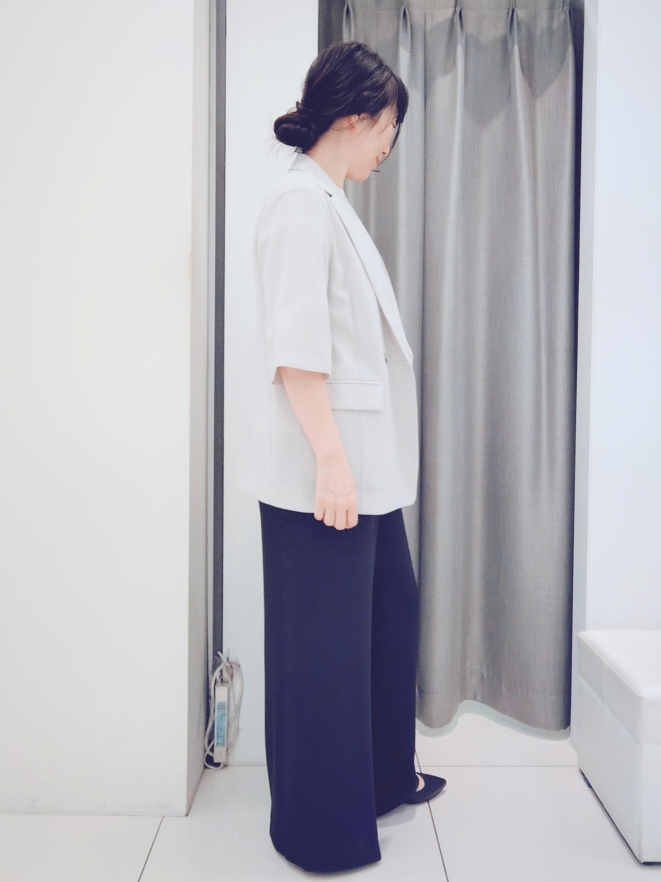 YABUさんの「UNTITLED｜【秋の通勤羽織/セットアップ可/UVカット】エアリークール半袖ジャケット」を使ったコーディネート