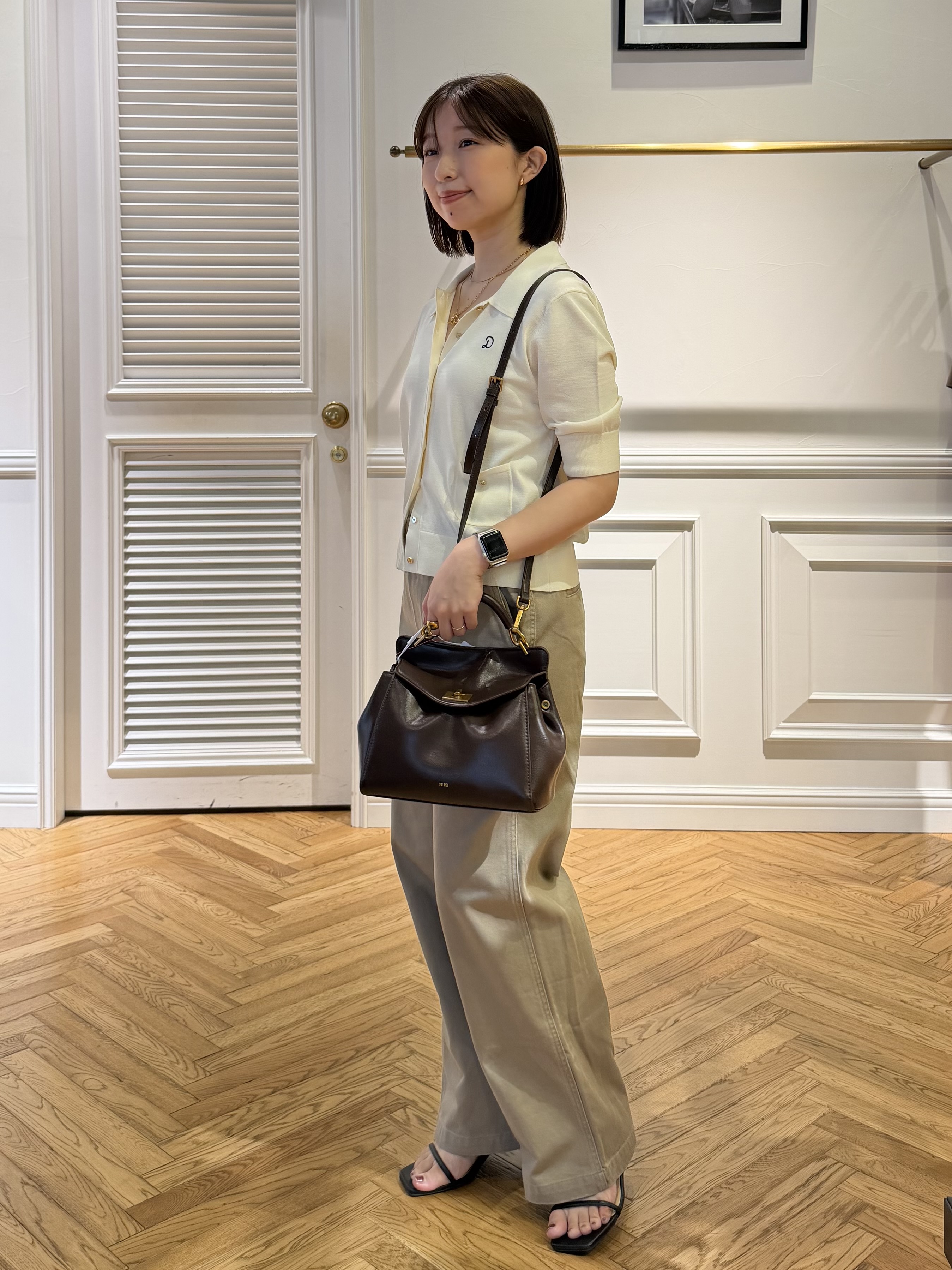 つじ まこさんの「DRESSTERIOR｜【接触冷感／UVカット】クールタッチ シャツカーディガン」を使ったコーディネート