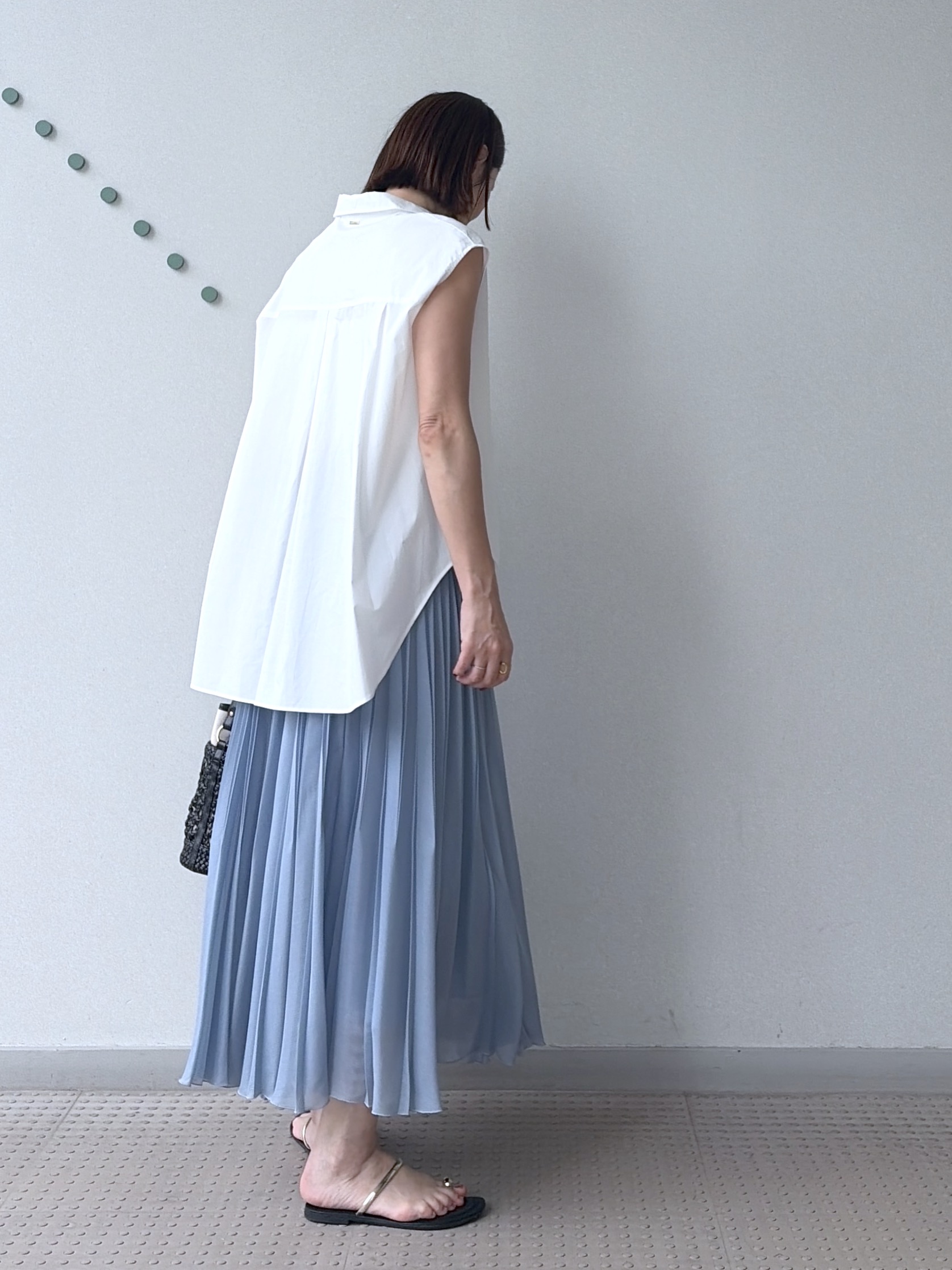 yoshikadoさんの「DRESSTERIOR｜フレンチスリーブ スキッパーブラウス」を使ったコーディネート