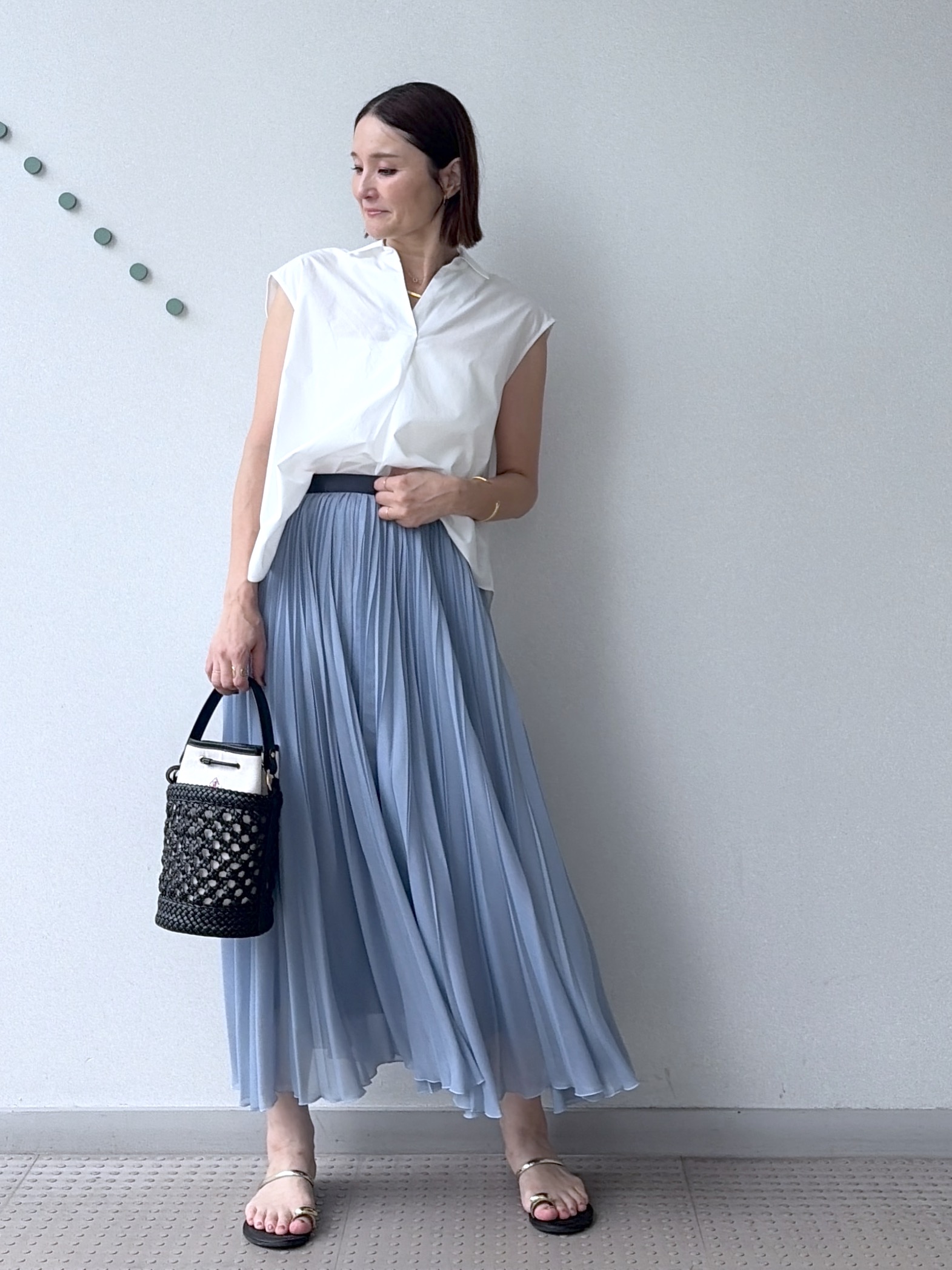 yoshikadoさんの「DRESSTERIOR｜フレンチスリーブ スキッパーブラウス」を使ったコーディネート
