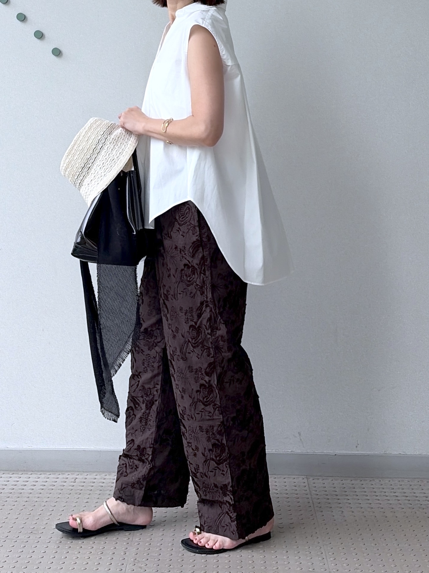 yoshikadoさんの「DRESSTERIOR｜フレンチスリーブ スキッパーブラウス」を使ったコーディネート