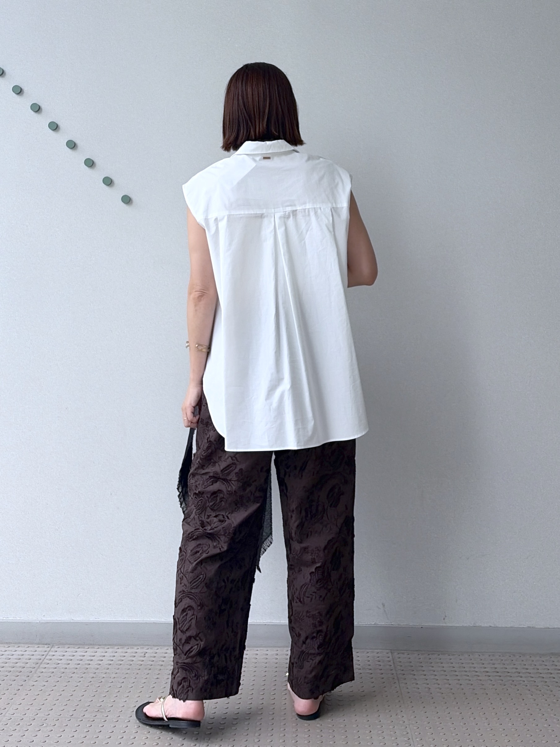 yoshikadoさんの「DRESSTERIOR｜フレンチスリーブ スキッパーブラウス」を使ったコーディネート
