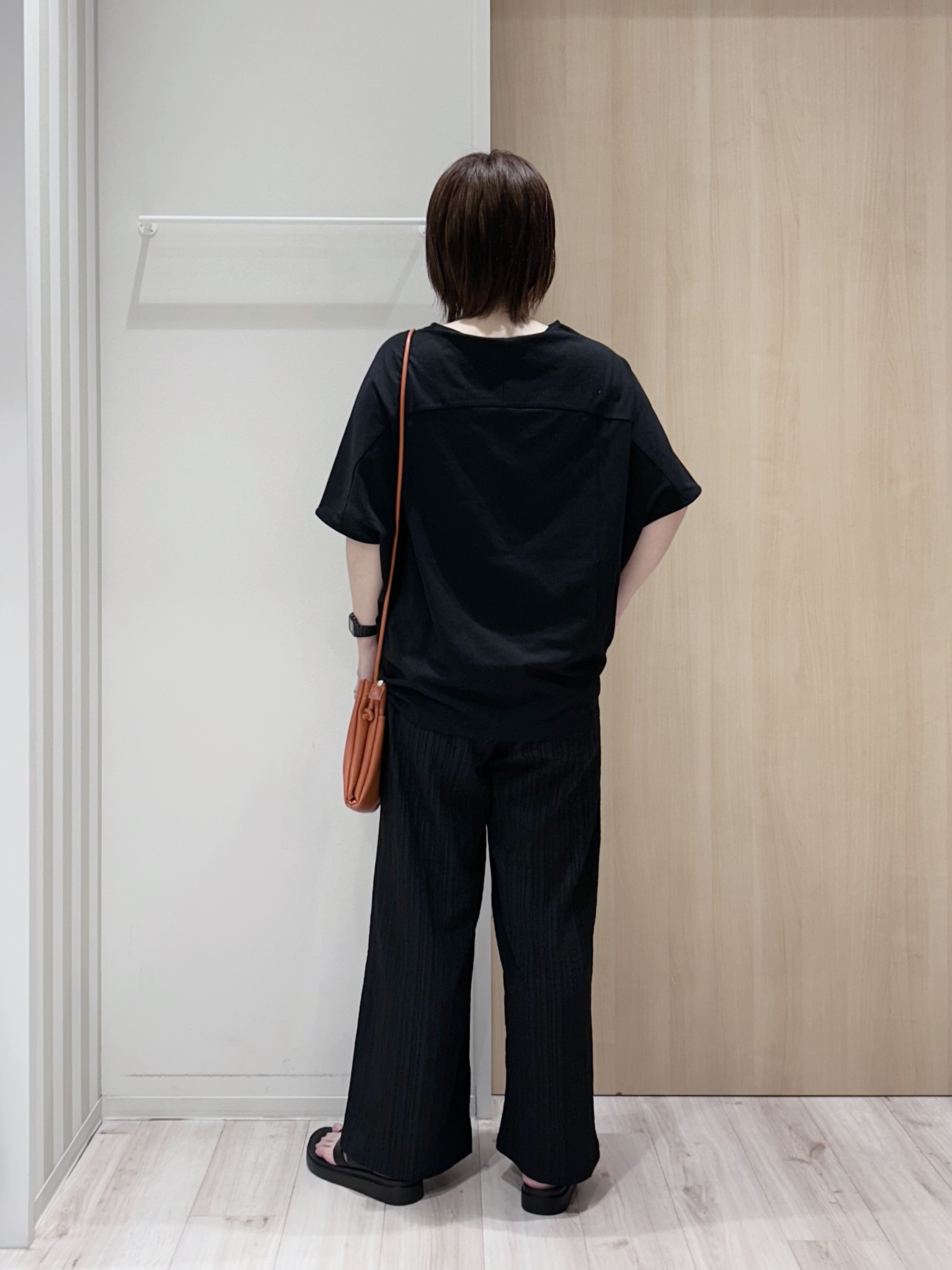maaaさんの「SHOO･LA･RUE｜【洗濯機可/体型カバー】インせず着られる 上品見えのドルマントップス」を使ったコーディネート