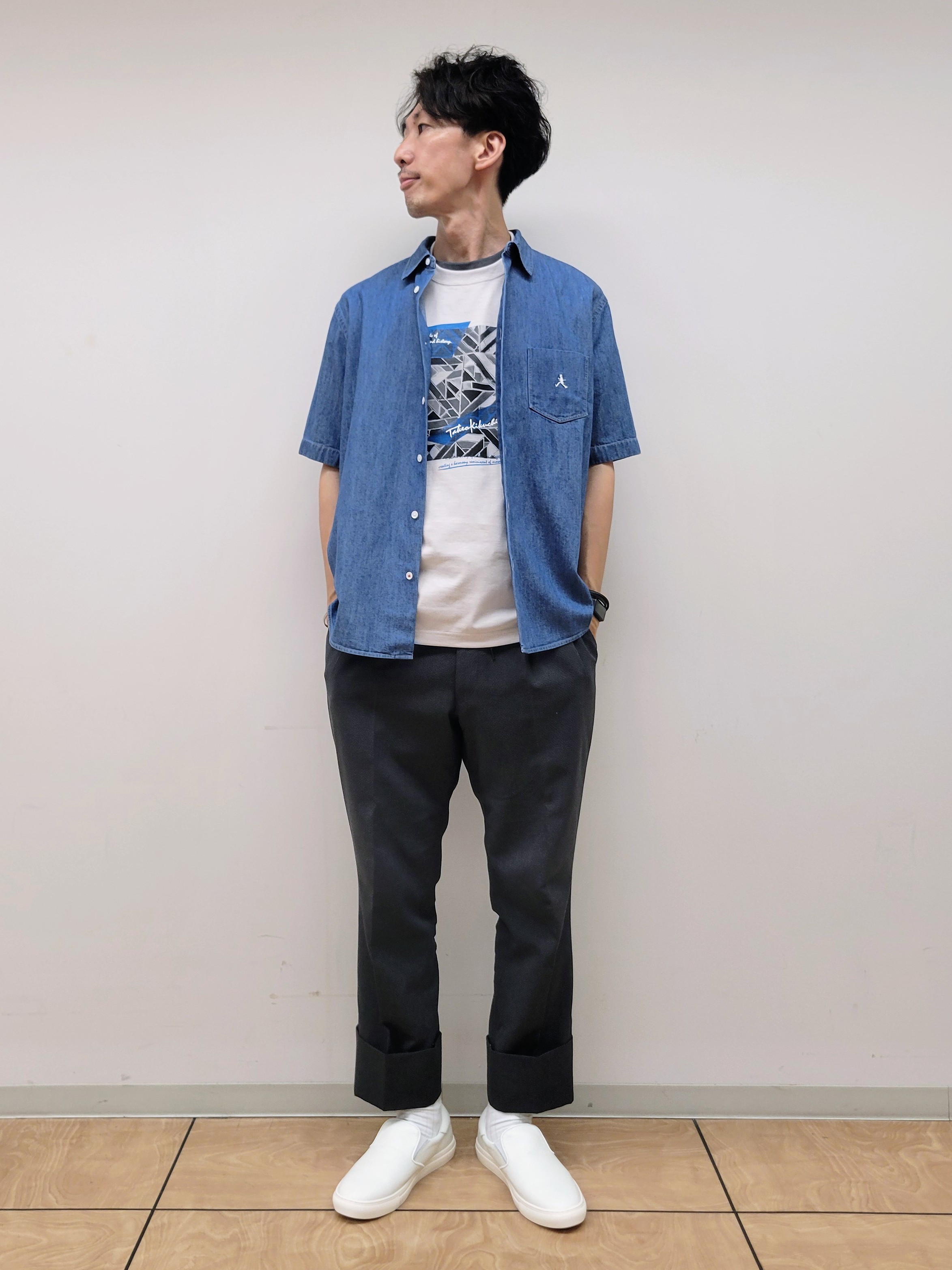 piroyaさんの「TAKEO KIKUCHI｜【BOWLER HAT LABEL】ボーラーハットウォーカー刺繍 半袖デニムシャツ」を使ったコーディネート