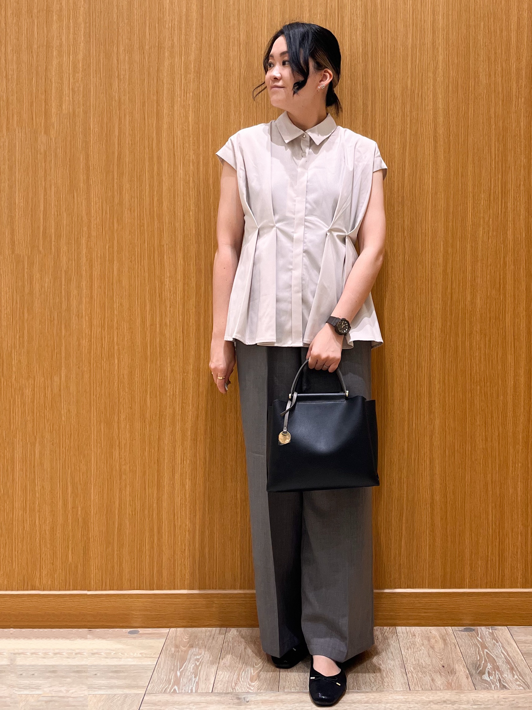 aさんの「OPAQUE.CLIP｜タックペプラムブラウス【洗濯機OK】」を使ったコーディネート