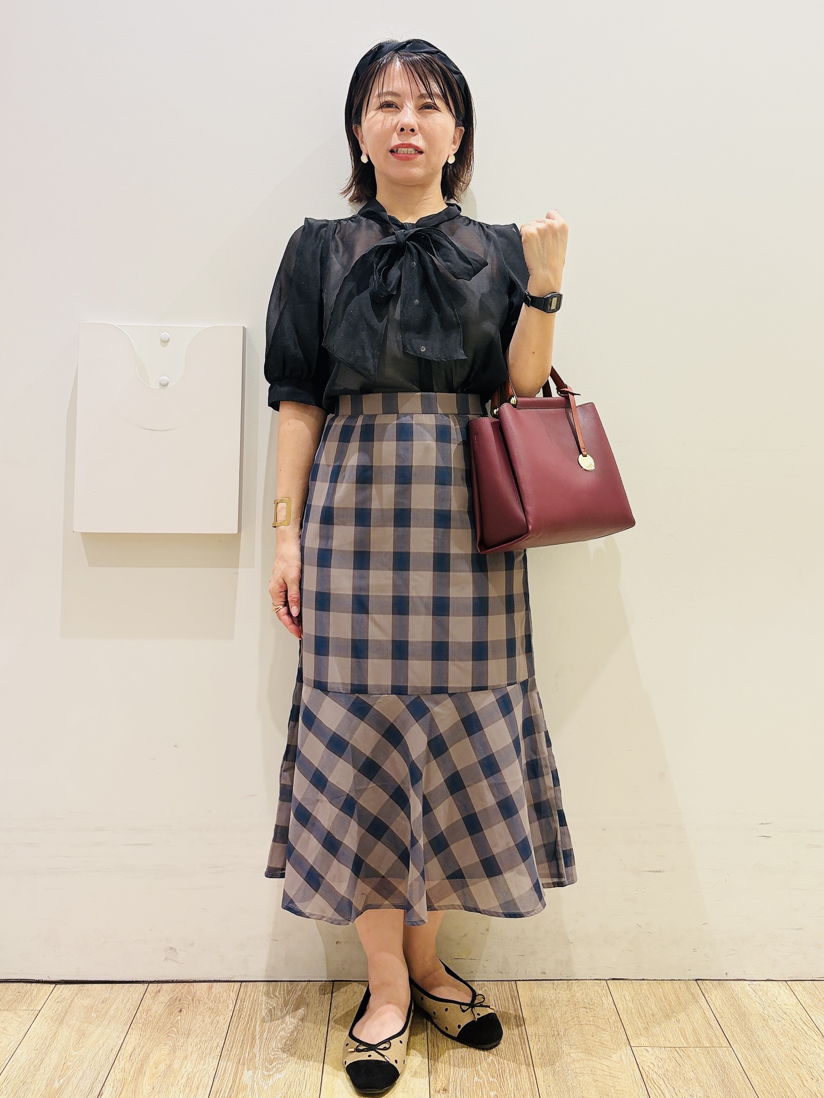 YUKOさんの「index｜【マツコの知らない世界で紹介】オーガンシアーリボンフリルブラウス《洗濯機OK／イージーアイロン》」を使ったコーディネート