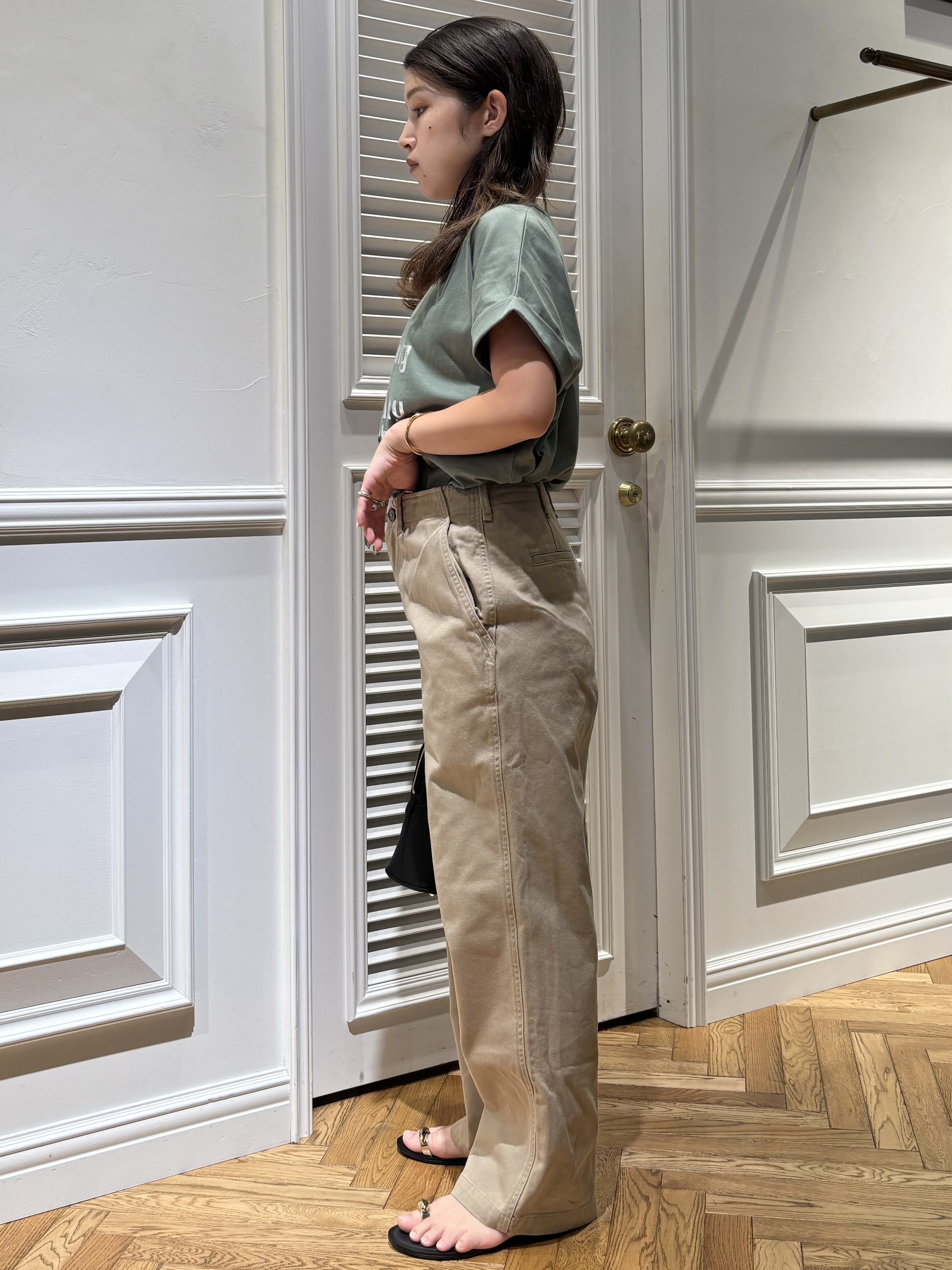 Mgmさんの「DRESSTERIOR｜◆【箔ロゴ】箔プリントドルマンスリーブ Tシャツ」を使ったコーディネート