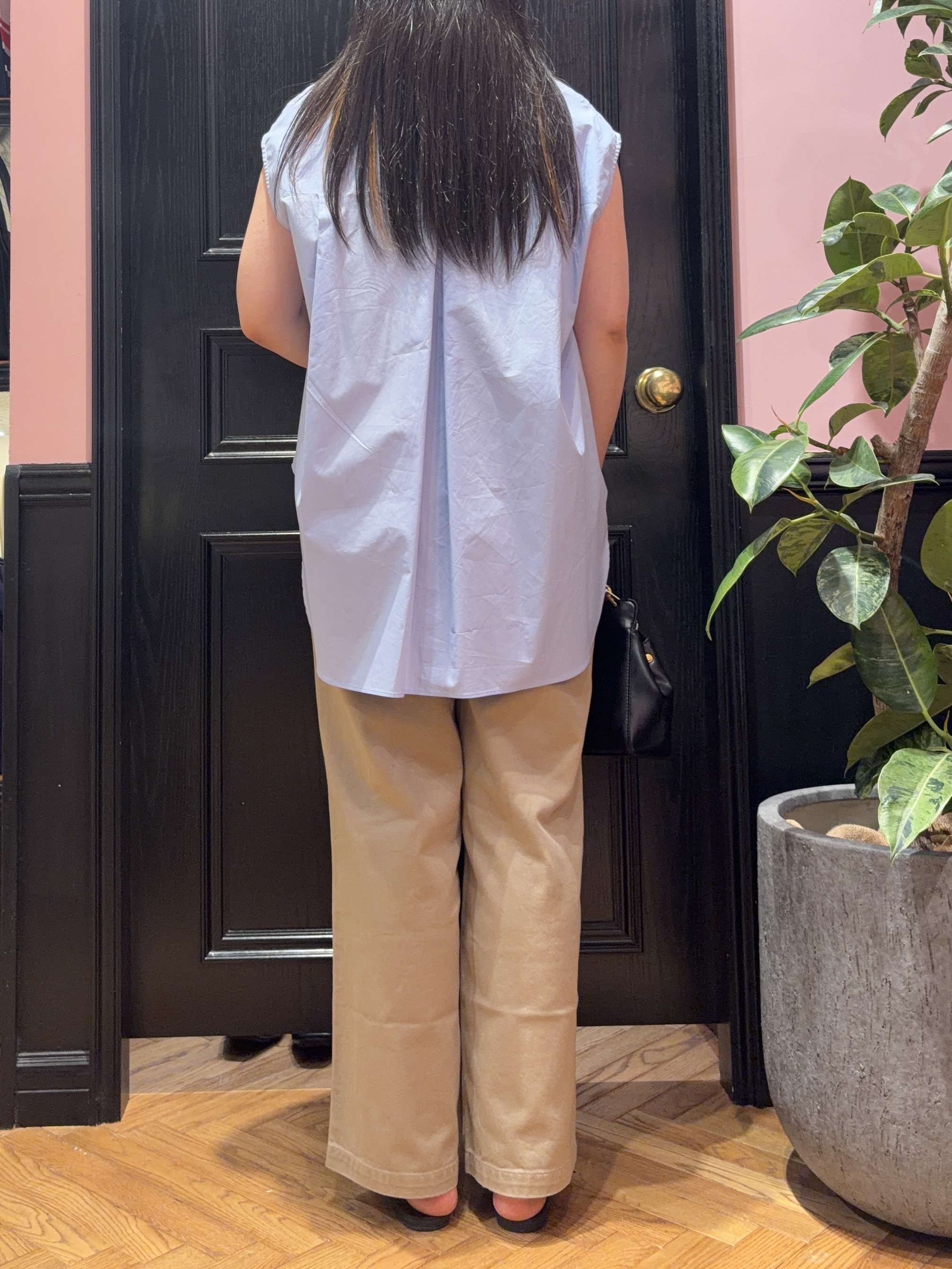 SAKAIさんの「DRESSTERIOR｜ヴィンテージ ワイドチノ」を使ったコーディネート