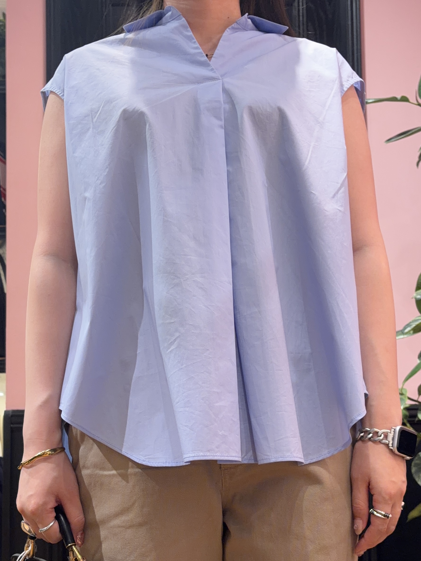 SAKAIさんの「DRESSTERIOR｜ヴィンテージ ワイドチノ」を使ったコーディネート