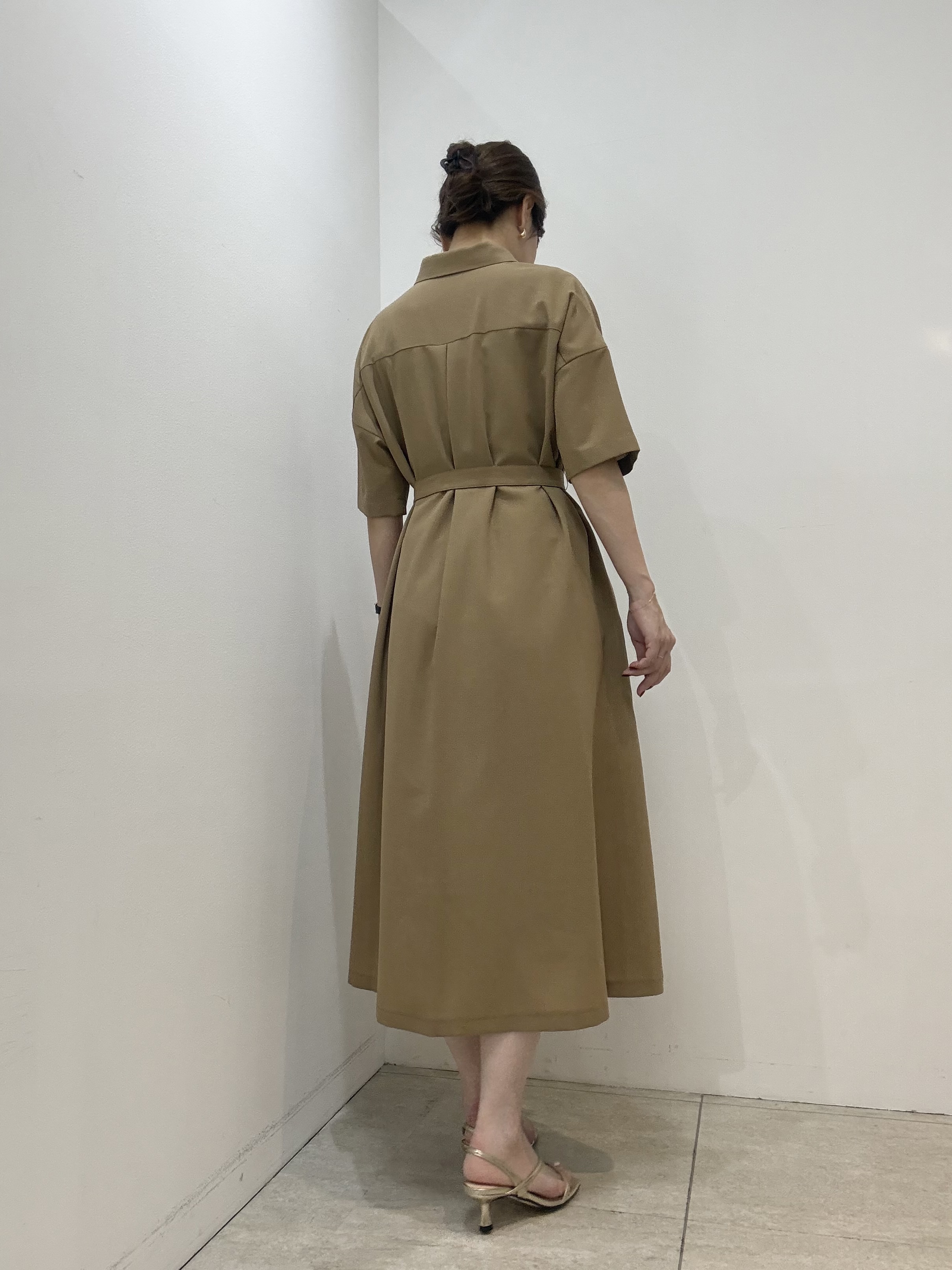 かなえさんの「UNTITLED｜【初秋も活躍/UVカット/接触冷感】エアリークールワンピース」を使ったコーディネート
